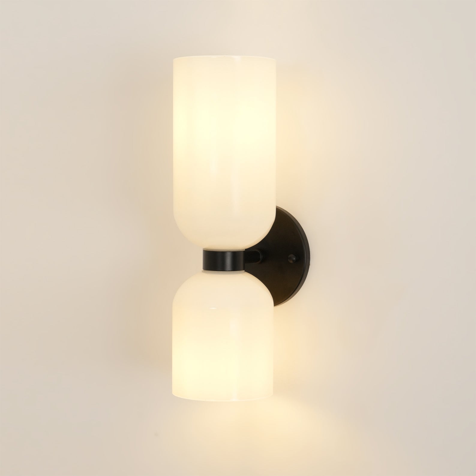 Gralor Wall Light