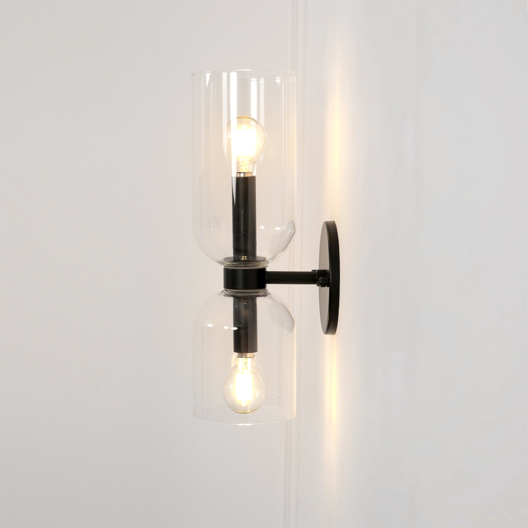 Gralor Wall Light