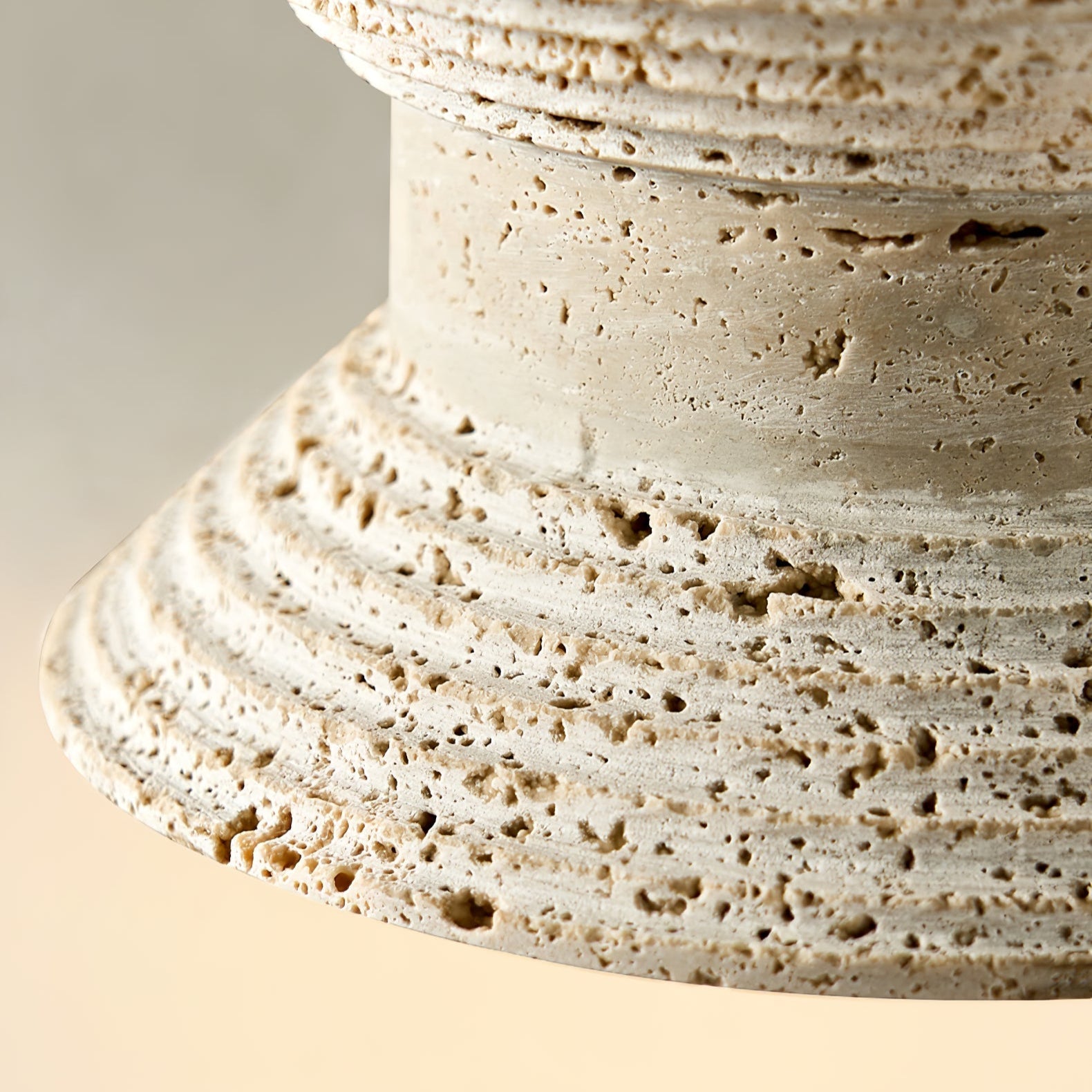 Elyvase Pendant Light