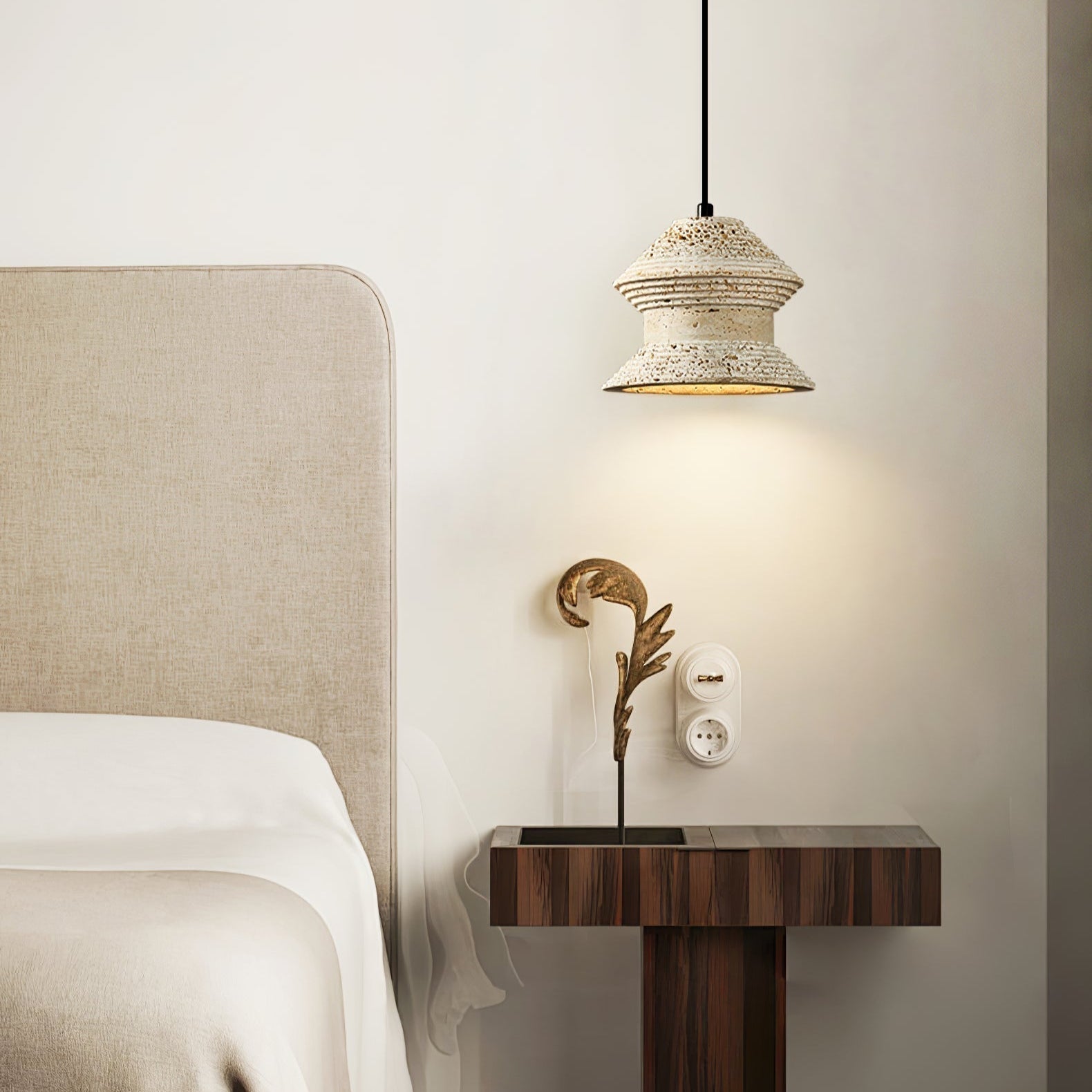 Elyvase Pendant Light
