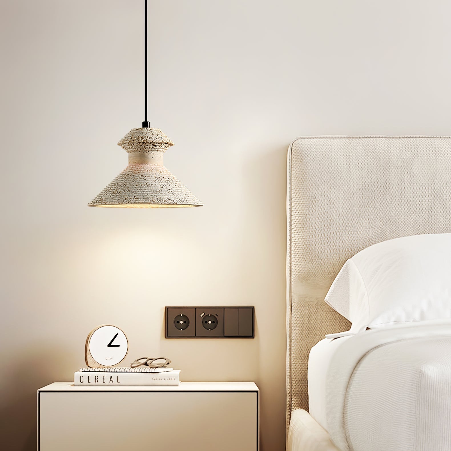 Elyvase Pendant Light