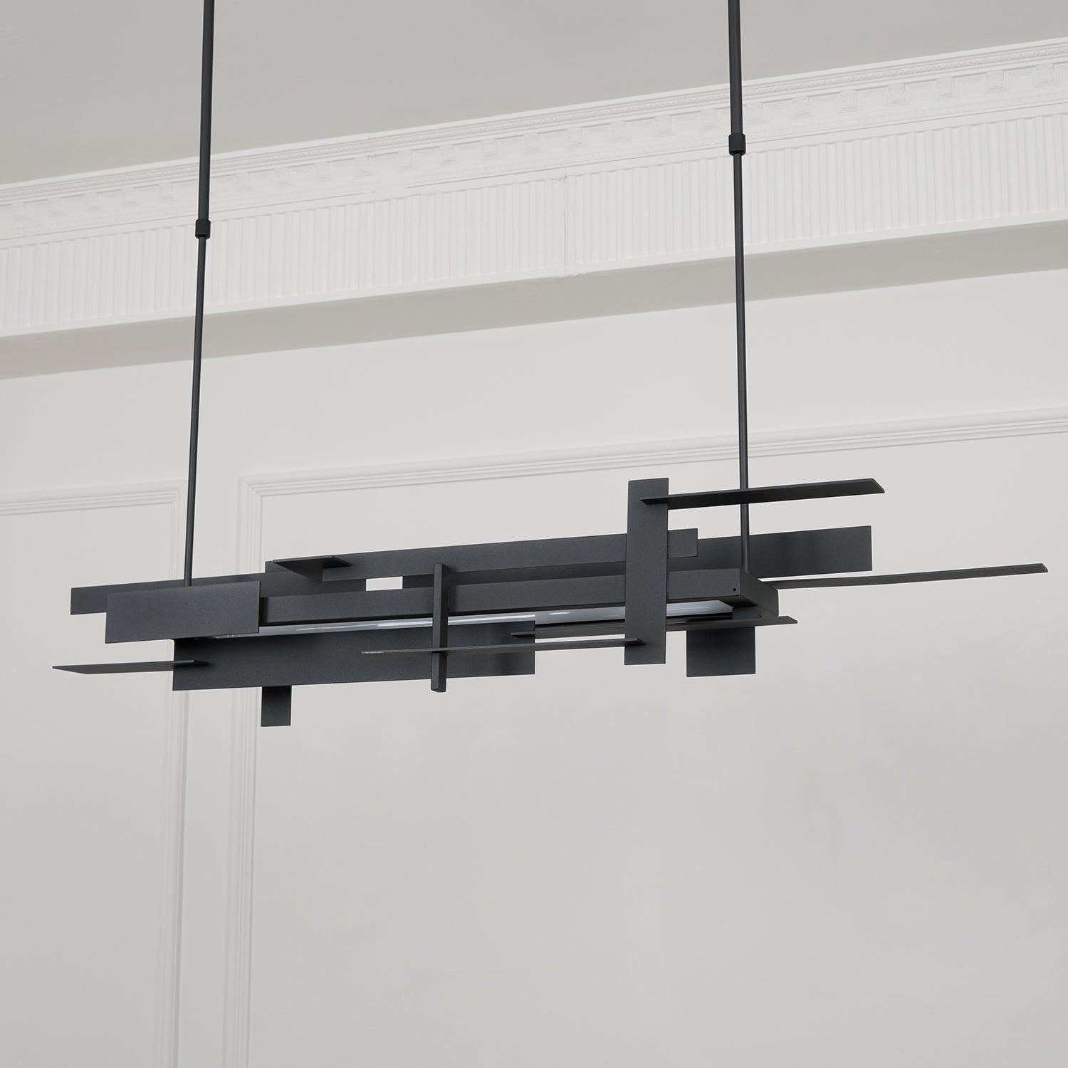 Eithinzo Pendant Light