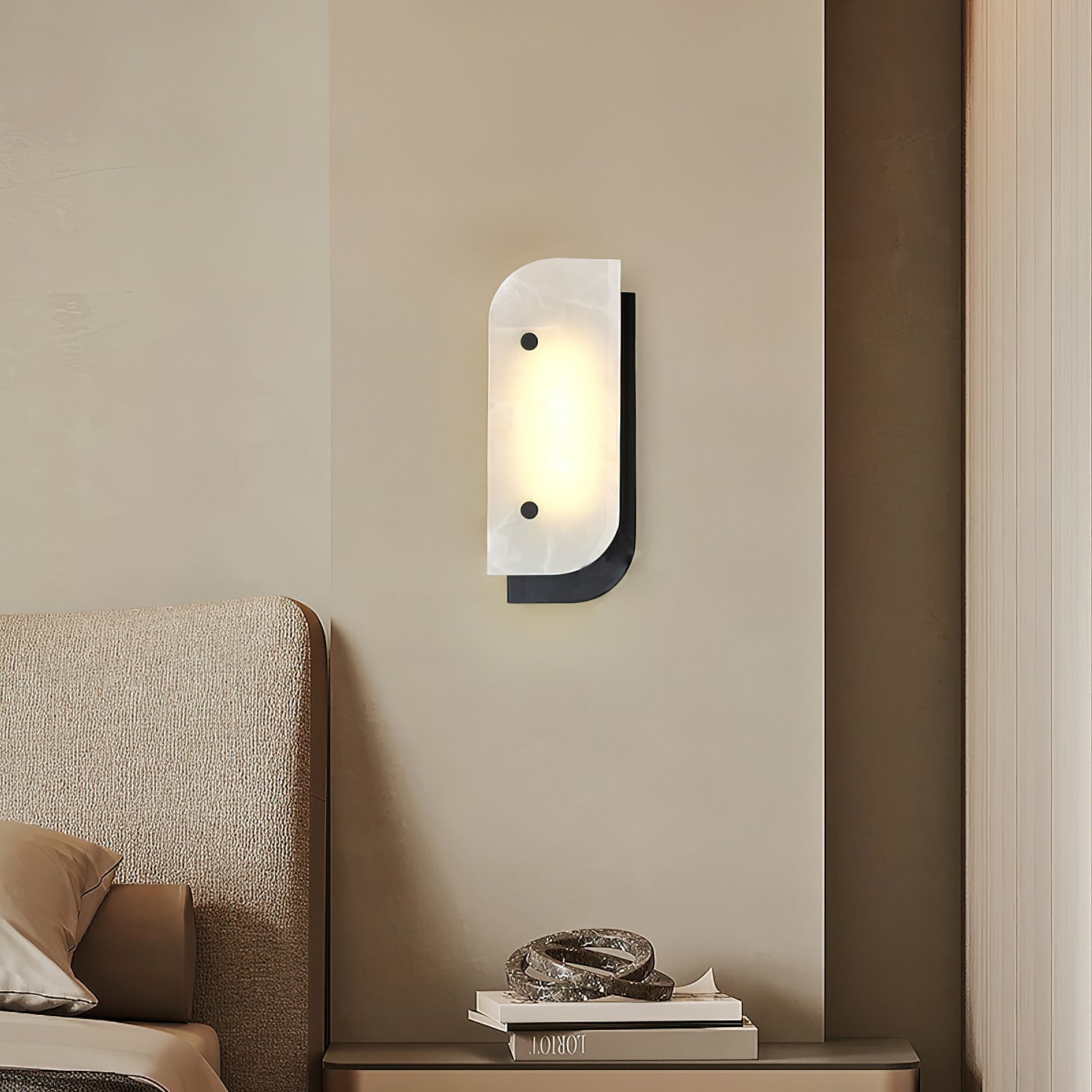 Meloriv Alabaster Wall Light