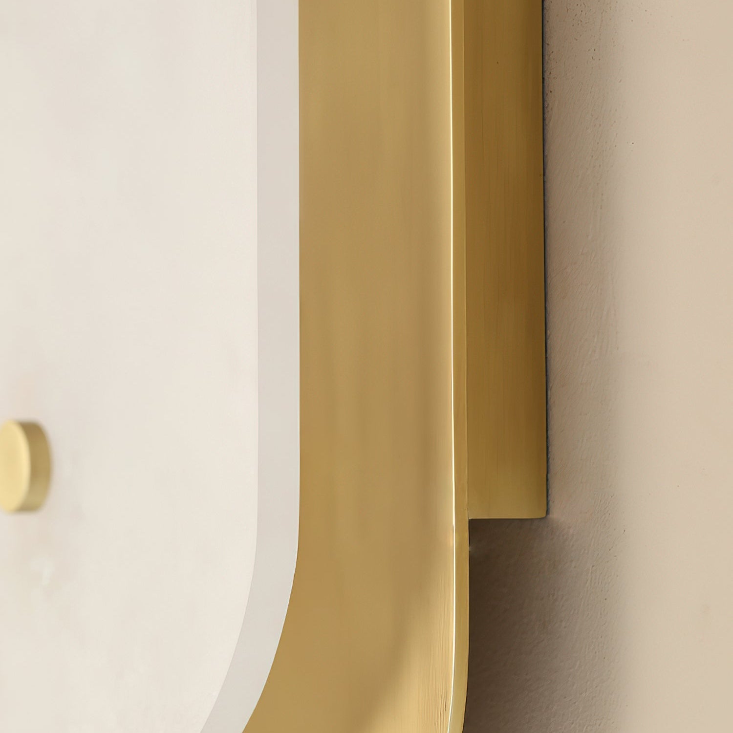 Meloriv Alabaster Wall Light