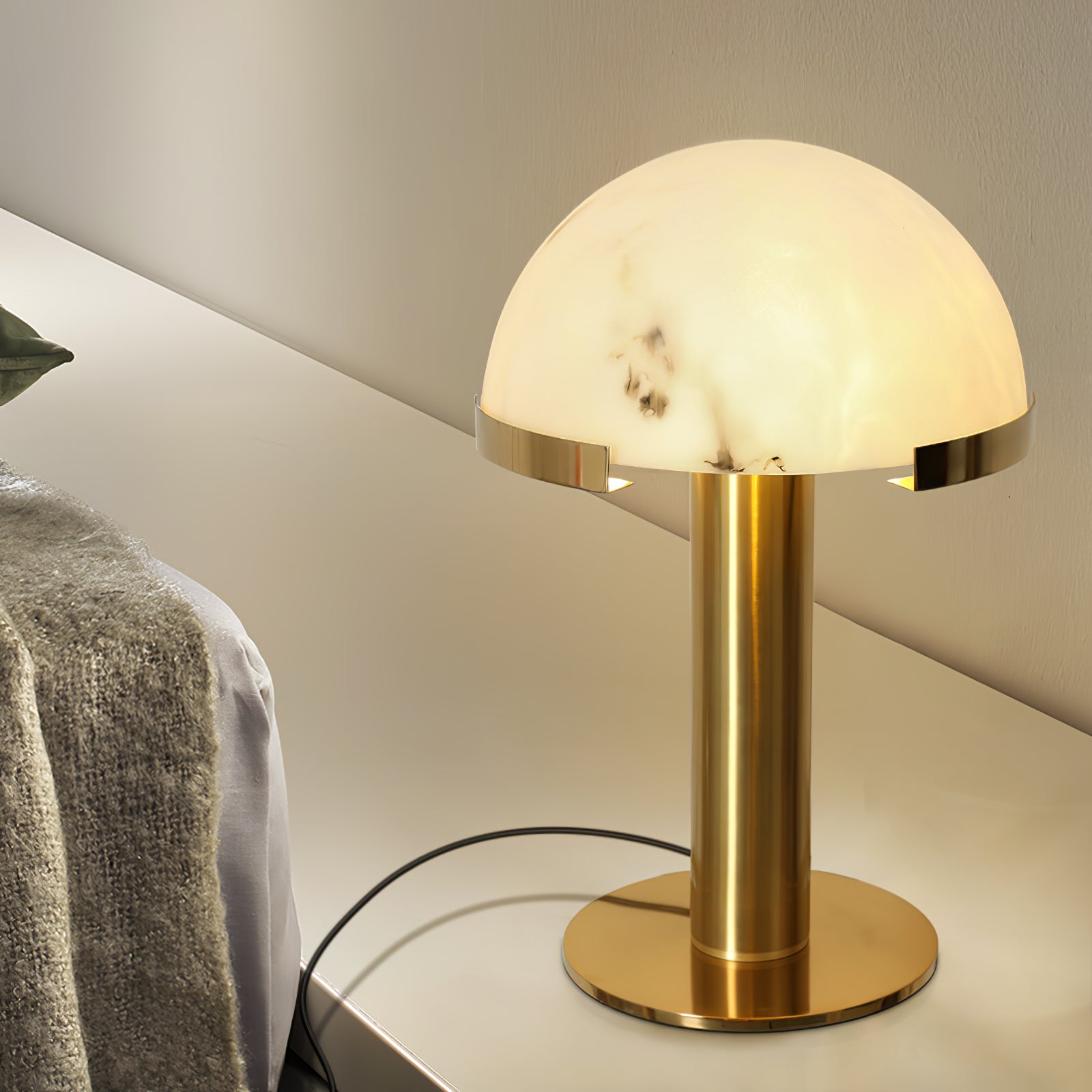 Colvani Alabaster Table Lamp