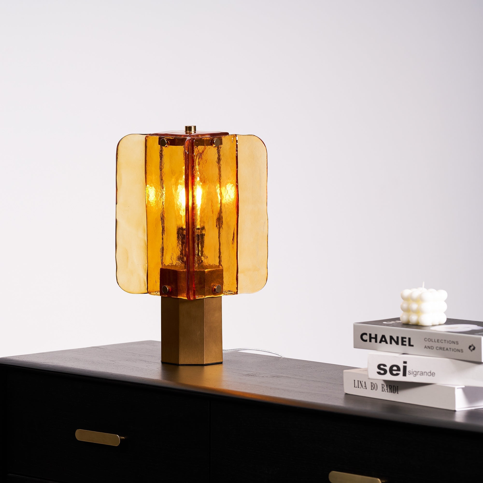 Velynessa Table Lamp