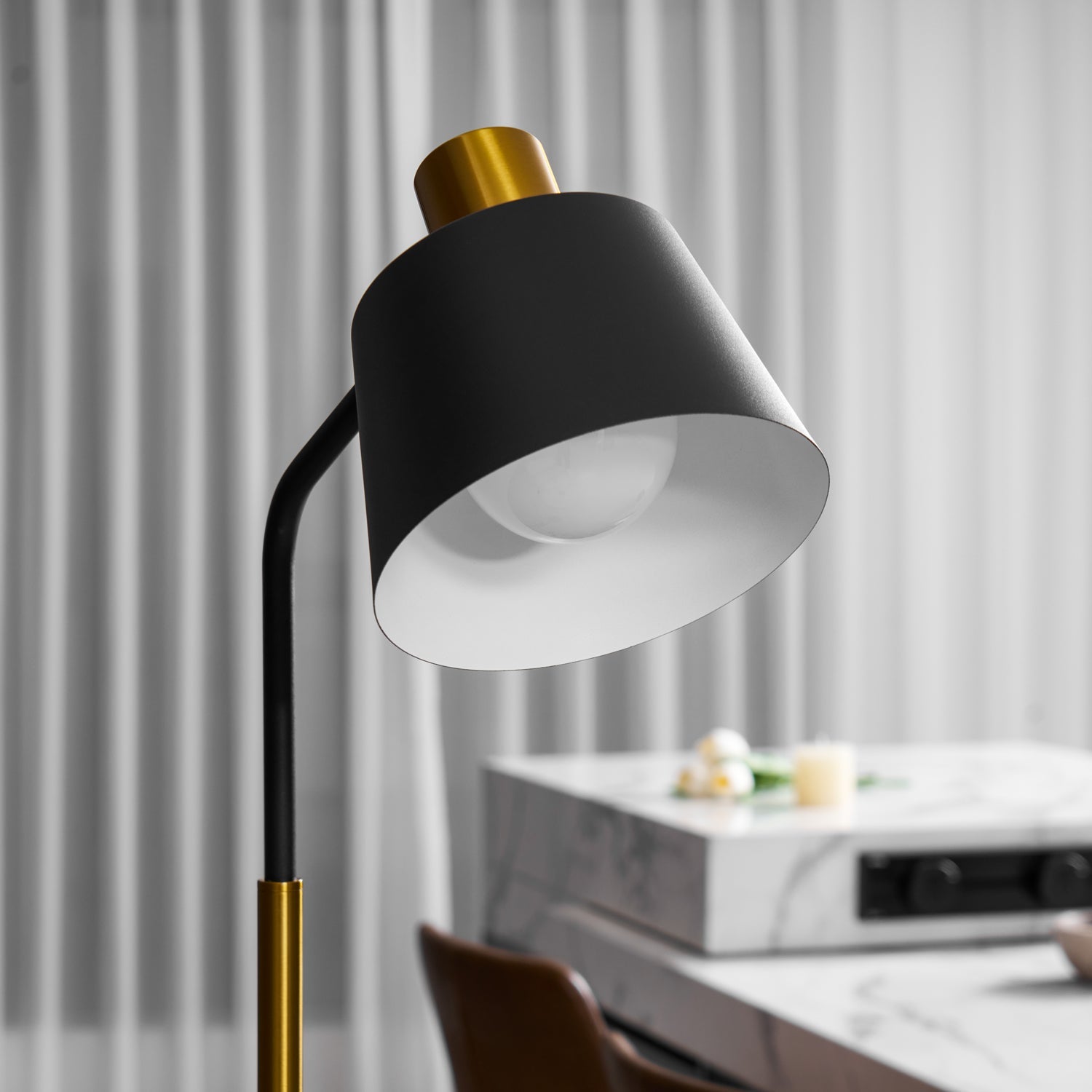 Egova Floor Lamp