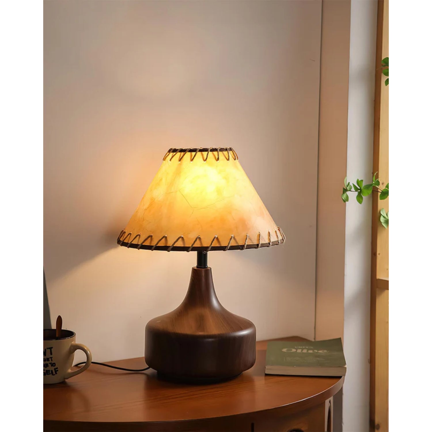 Enloeza Table Lamp