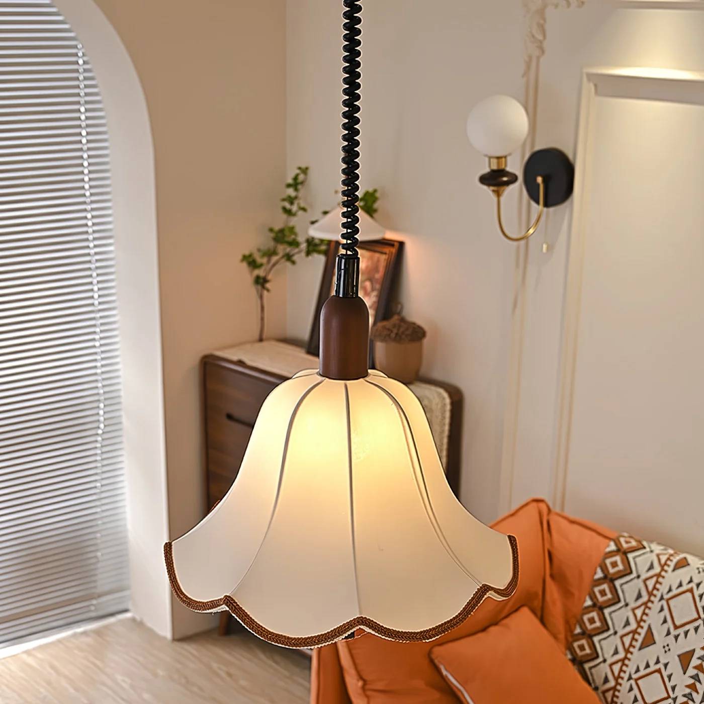 Juvet Pendant Light