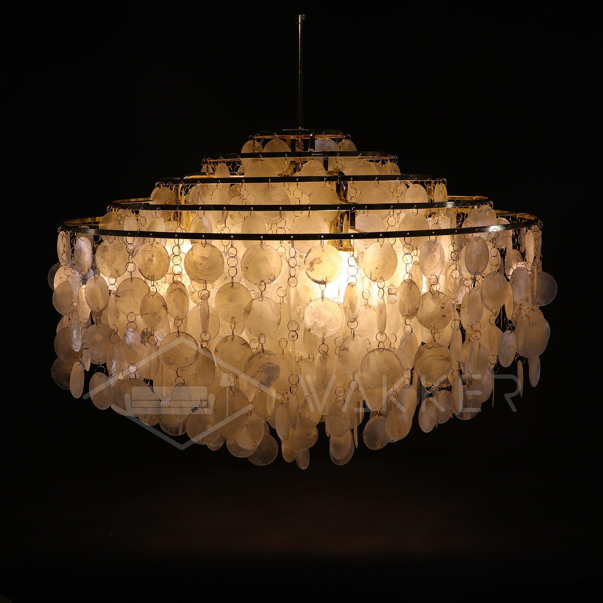 Qanserrino Chandelier