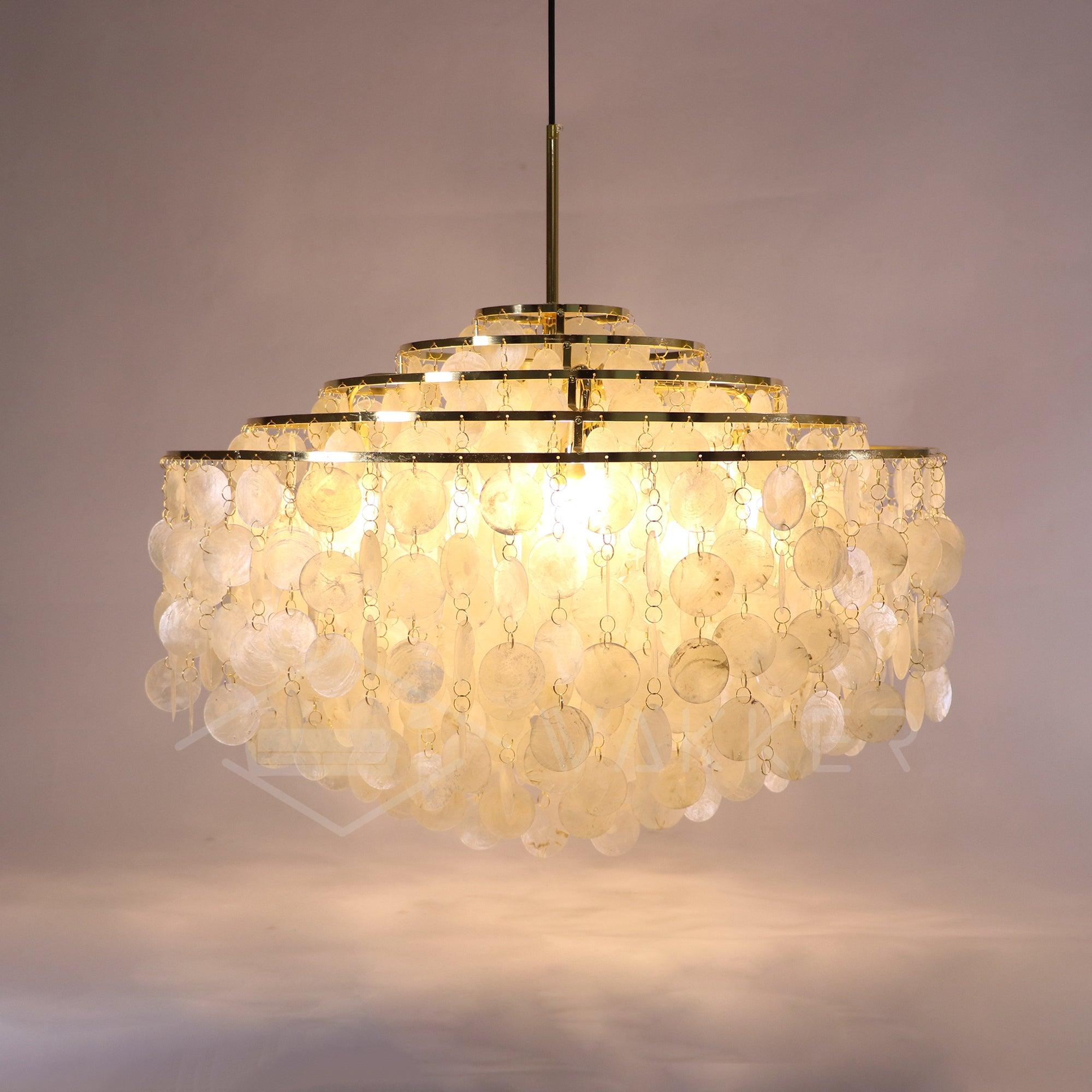 Qanserrino Chandelier