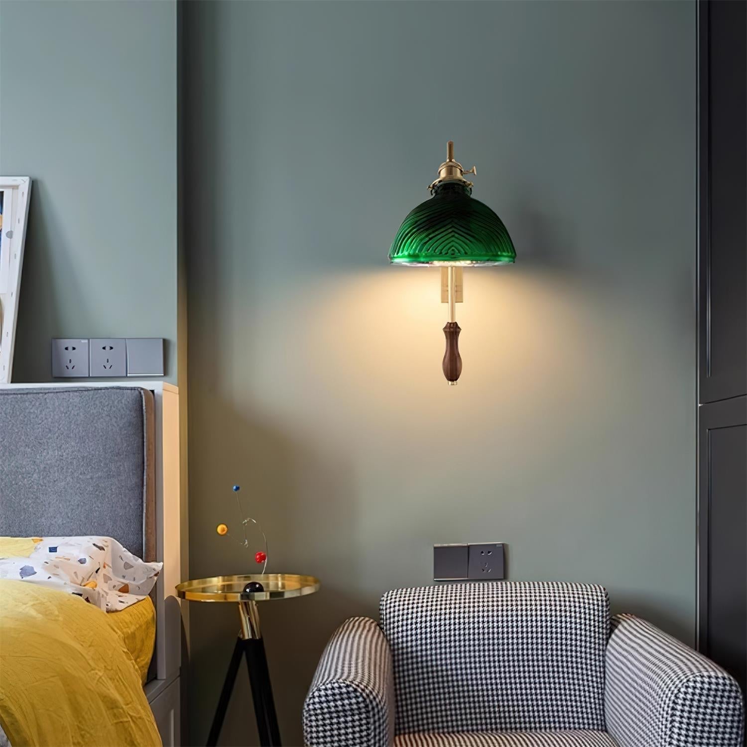 Zelmas Wall Light