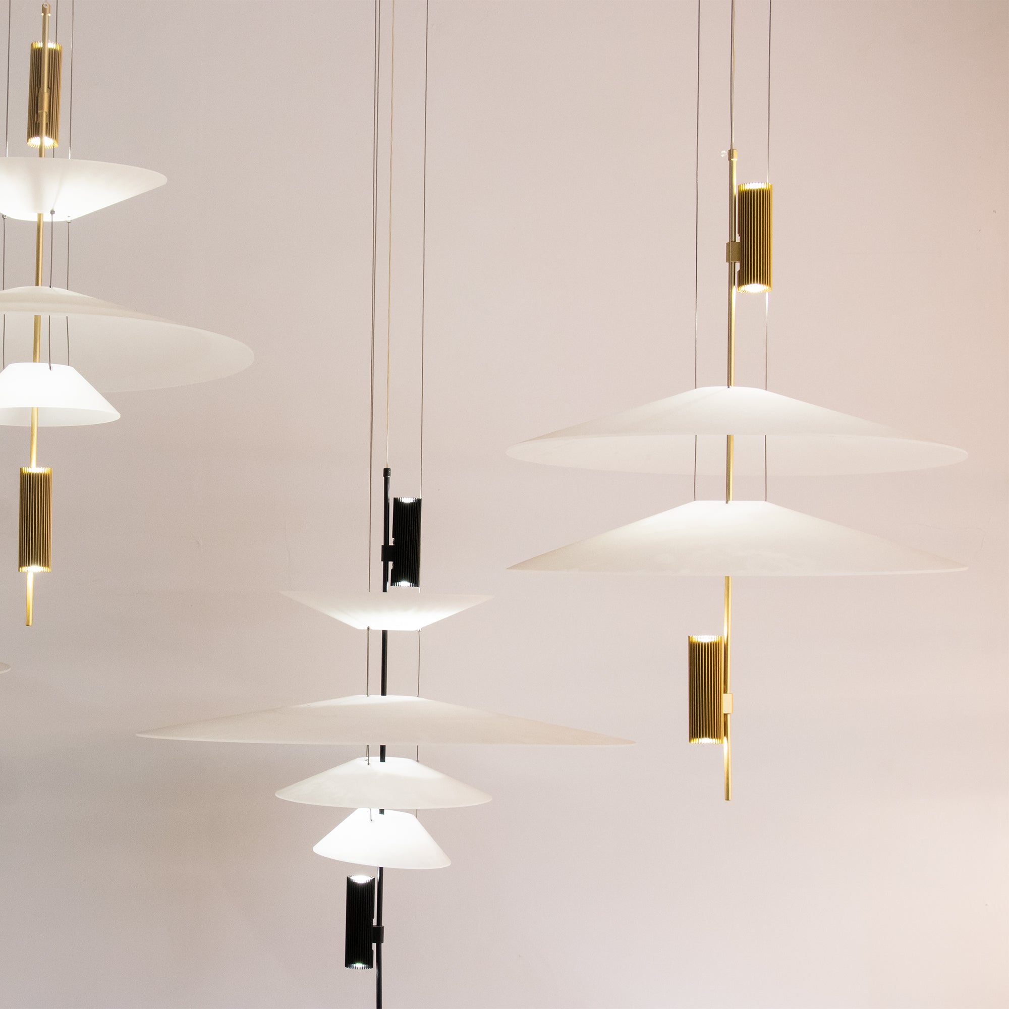 Merru Disc Pendant Light