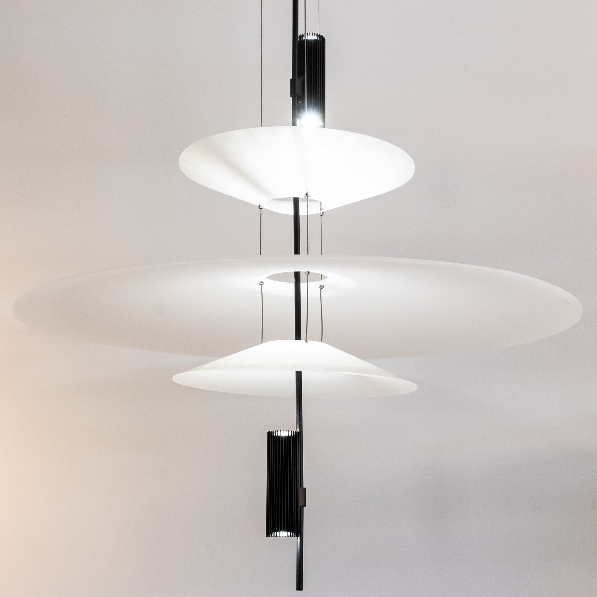 Merru Disc Pendant Light