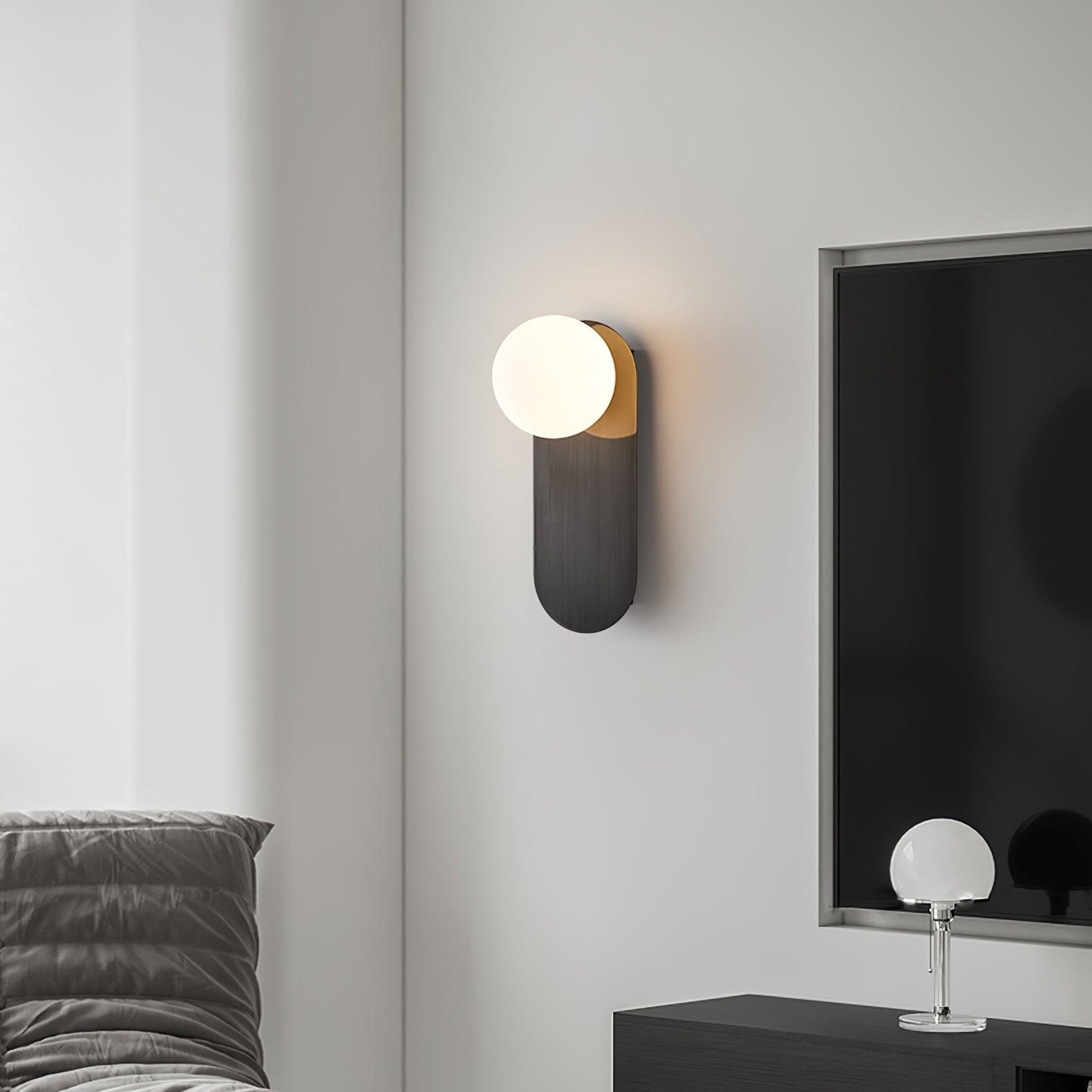 Fynsor Wall Light