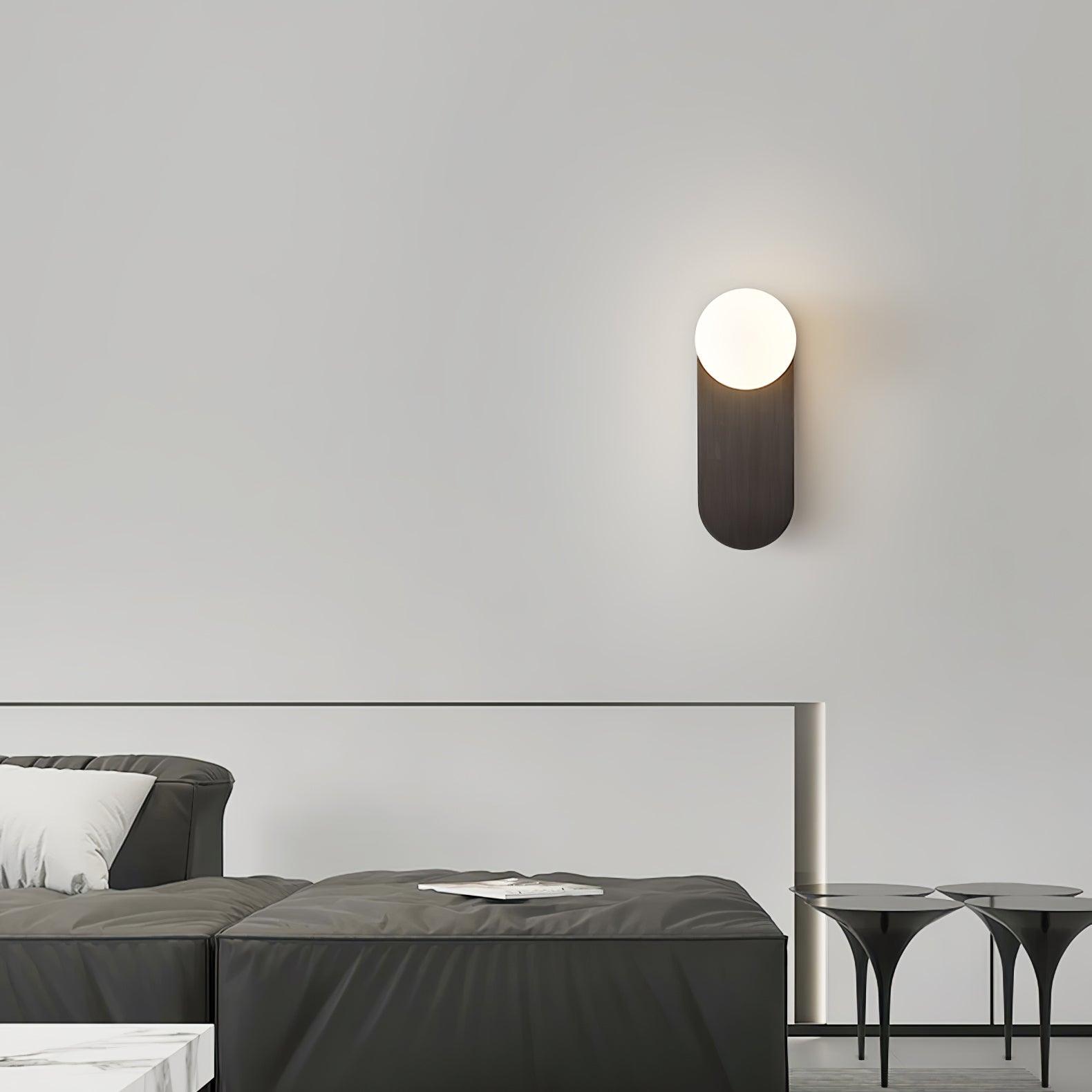 Fynsor Wall Light