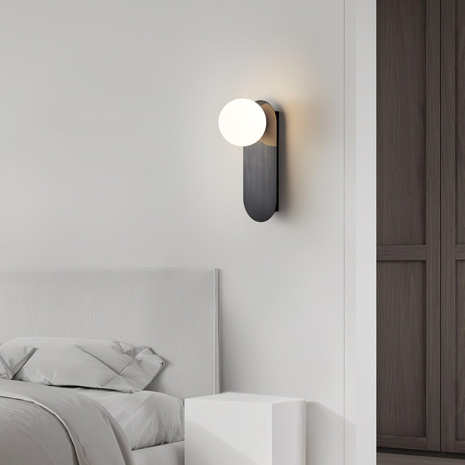 Fynsor Wall Light