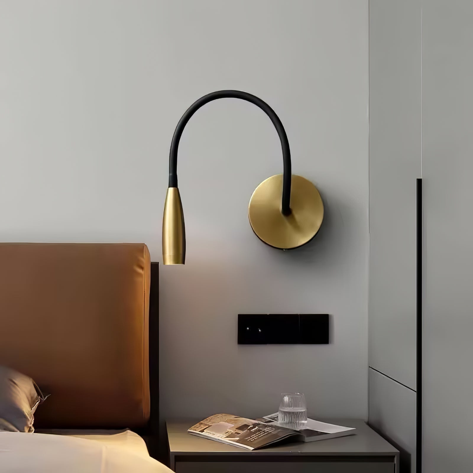 Fluxy Wall Light