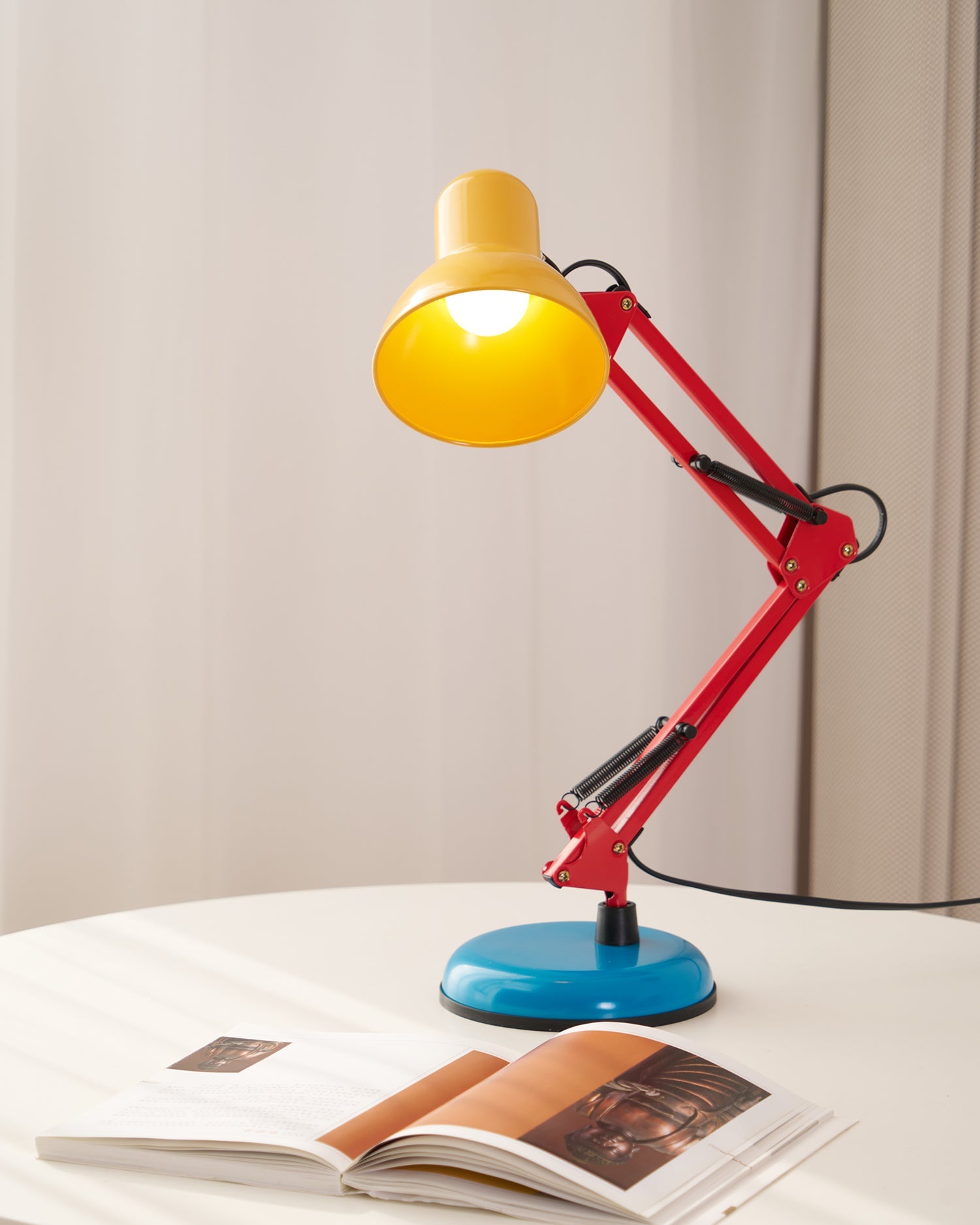 Dalemo Table Lamp