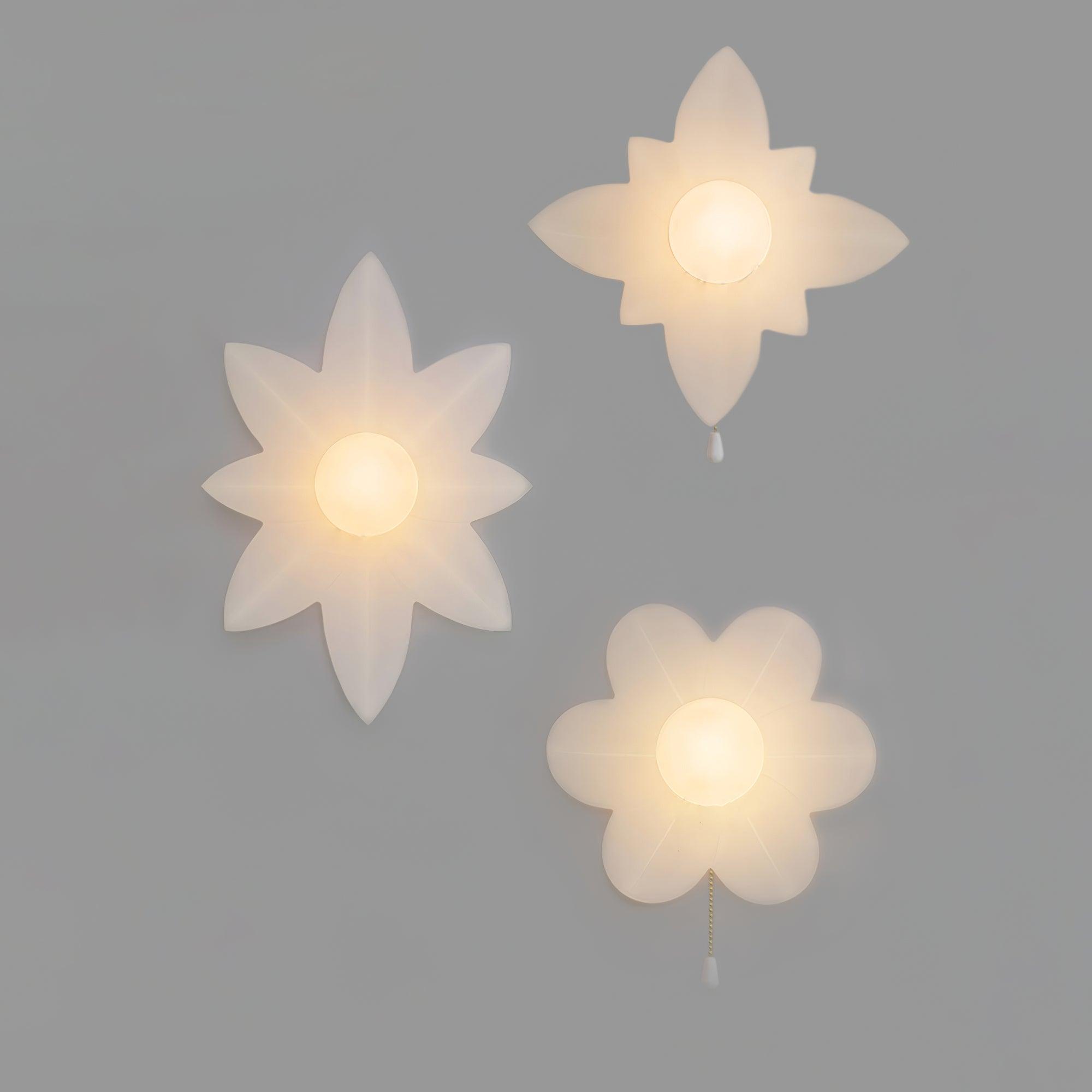 Lyn Flower-Shaped Wall Light