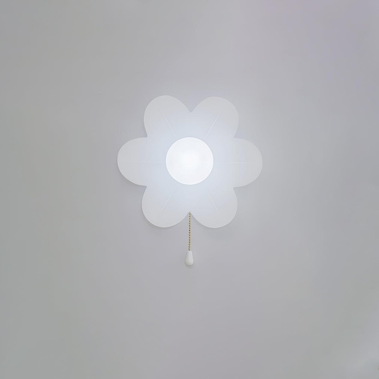 Lyn Flower-Shaped Wall Light