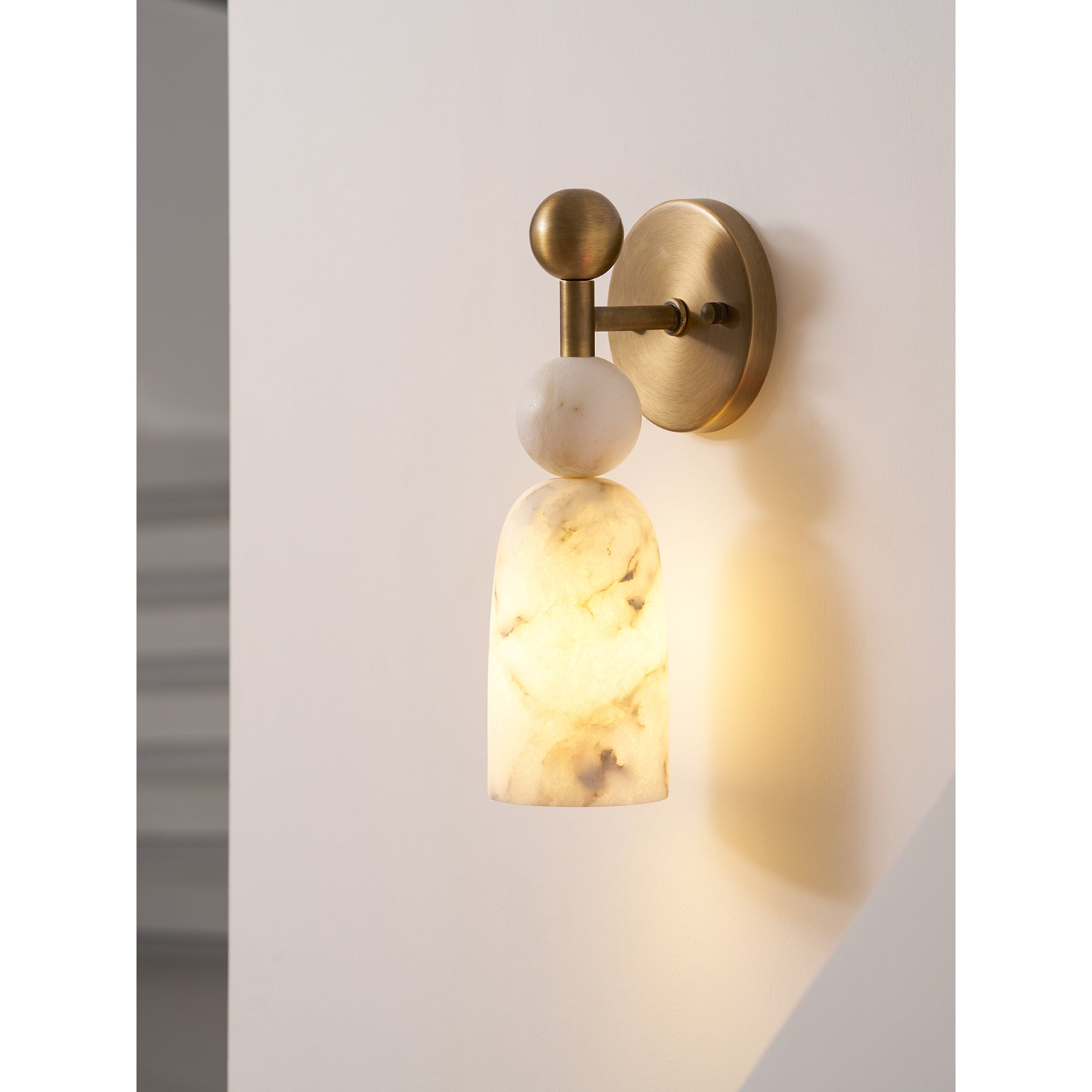 Yareror Sculptural Wall Light