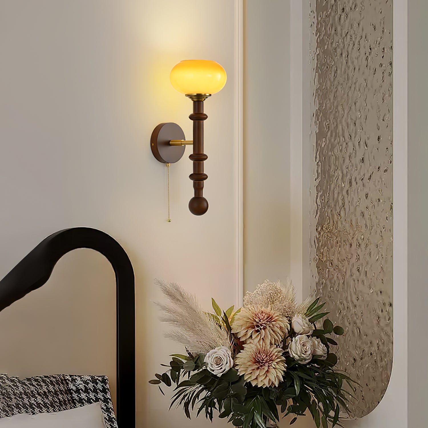 Romea Wall Light
