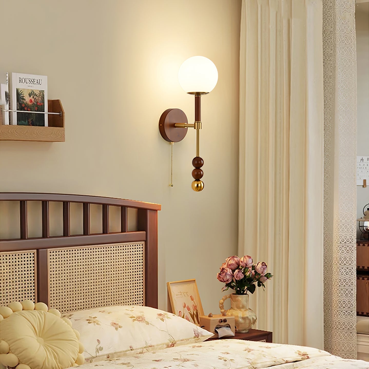 Romea Wall Light