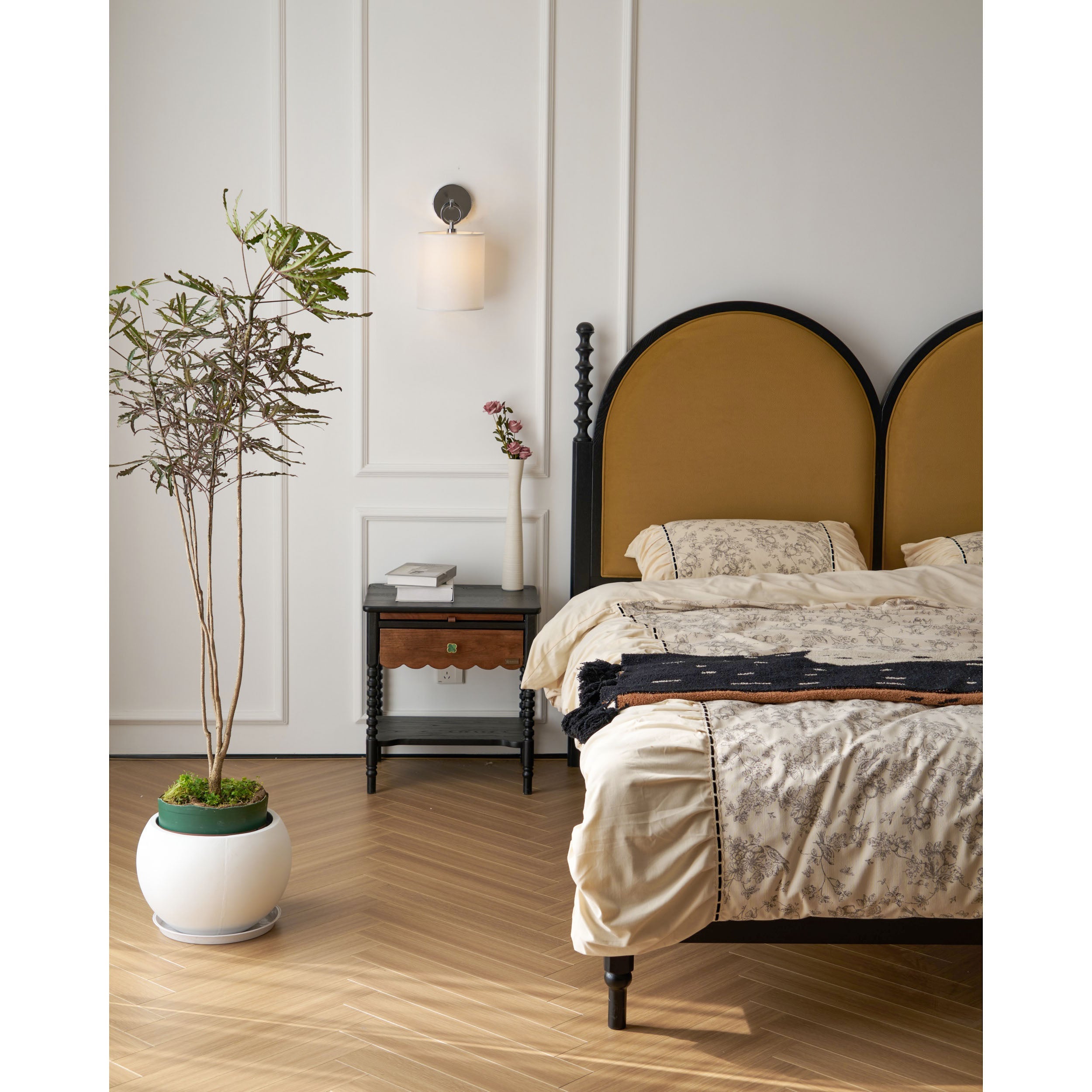 Glencove Ring Wall Light