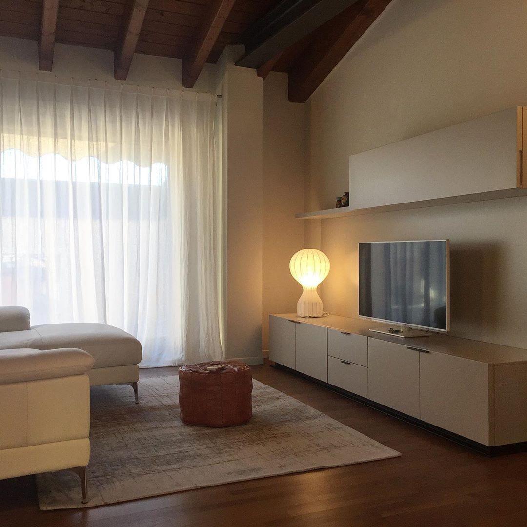 Felivo Table Lamp