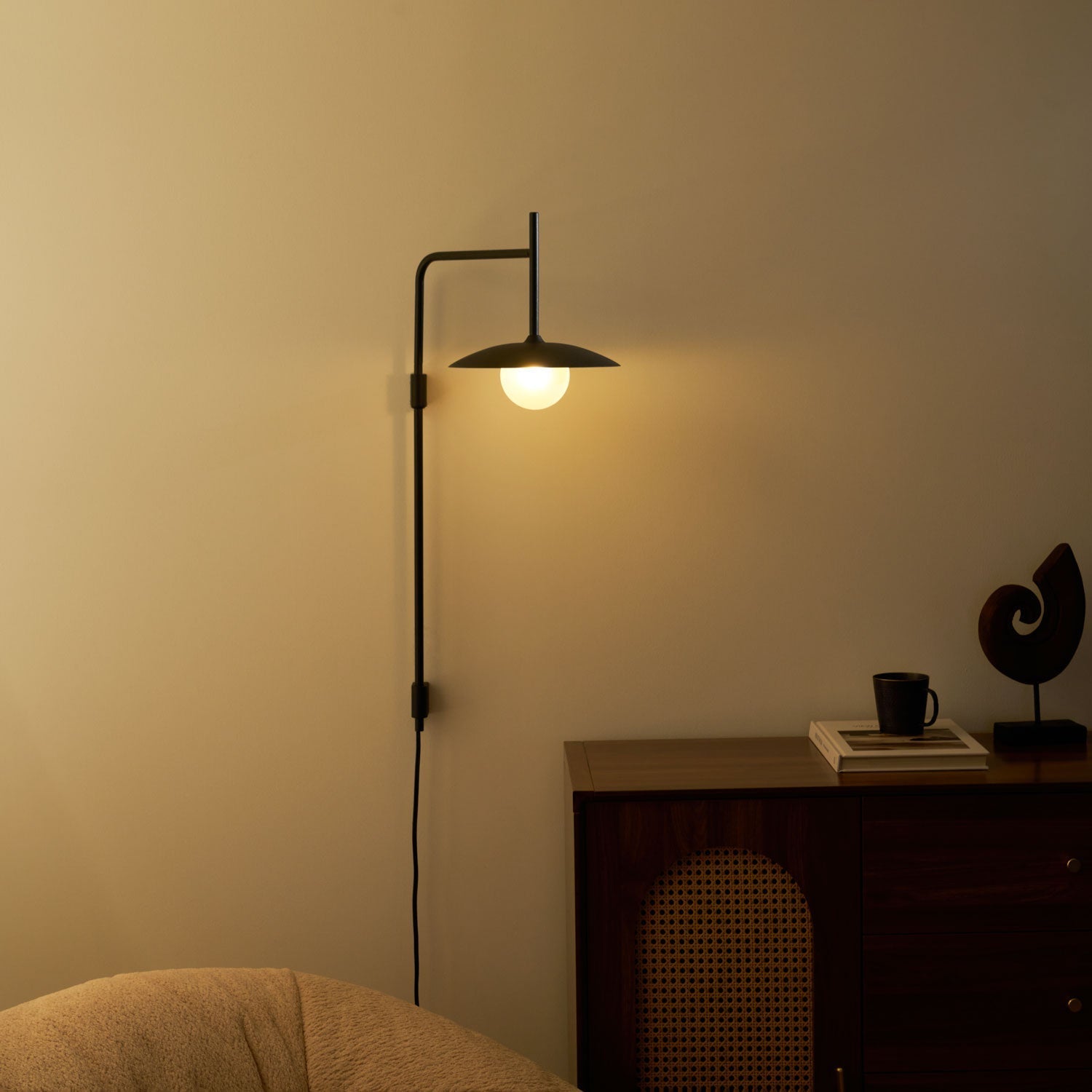 Lamavell Swing Arm Wall Light