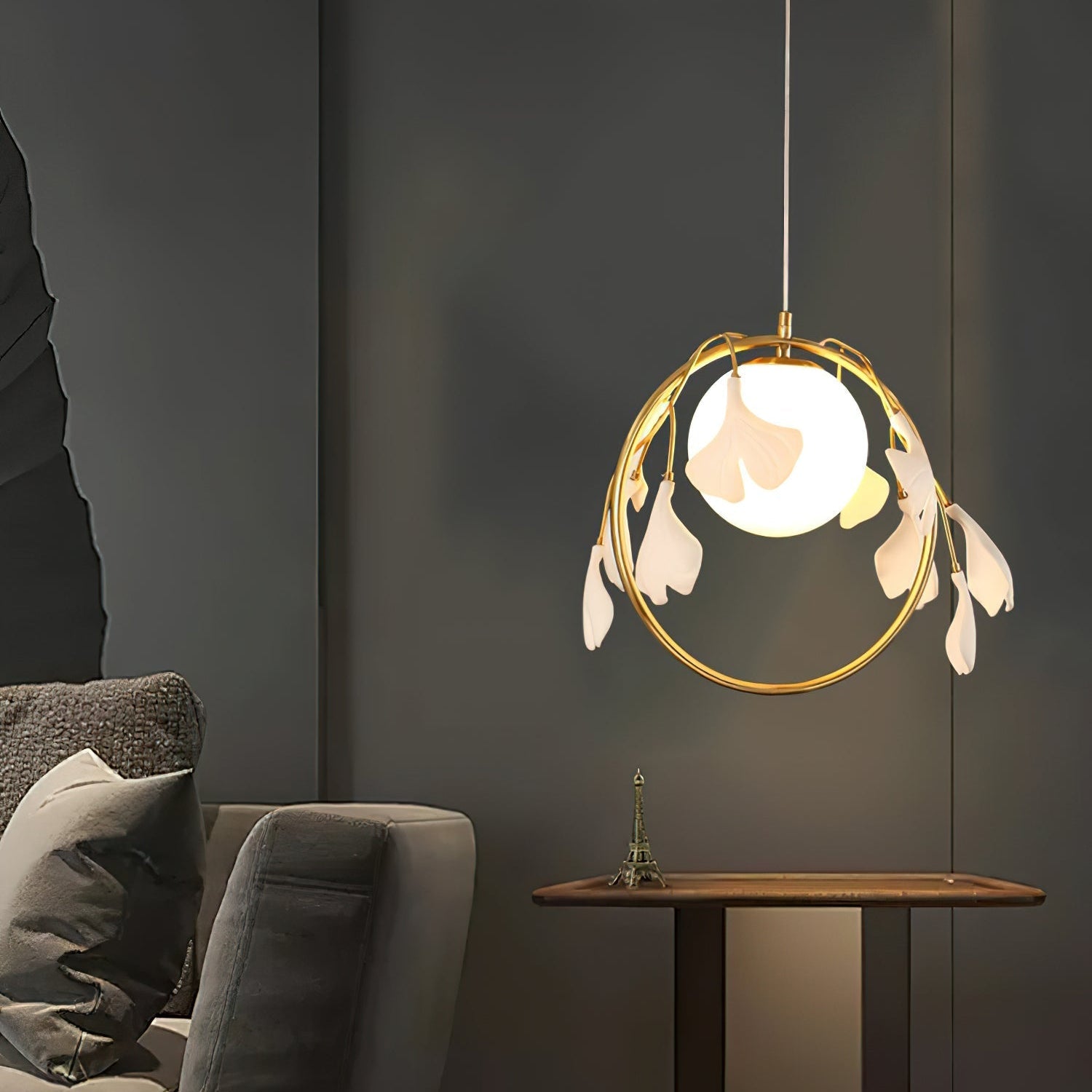 Gengo Flower Pendant Light
