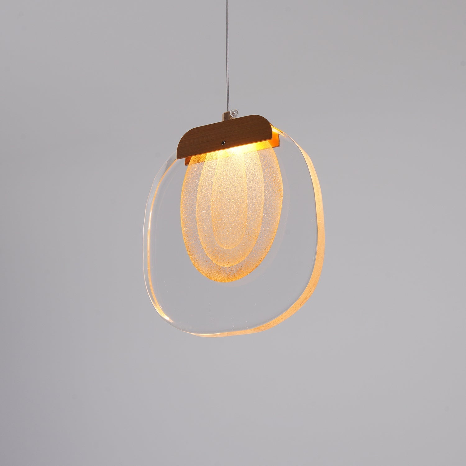 Quylon Pendant Light