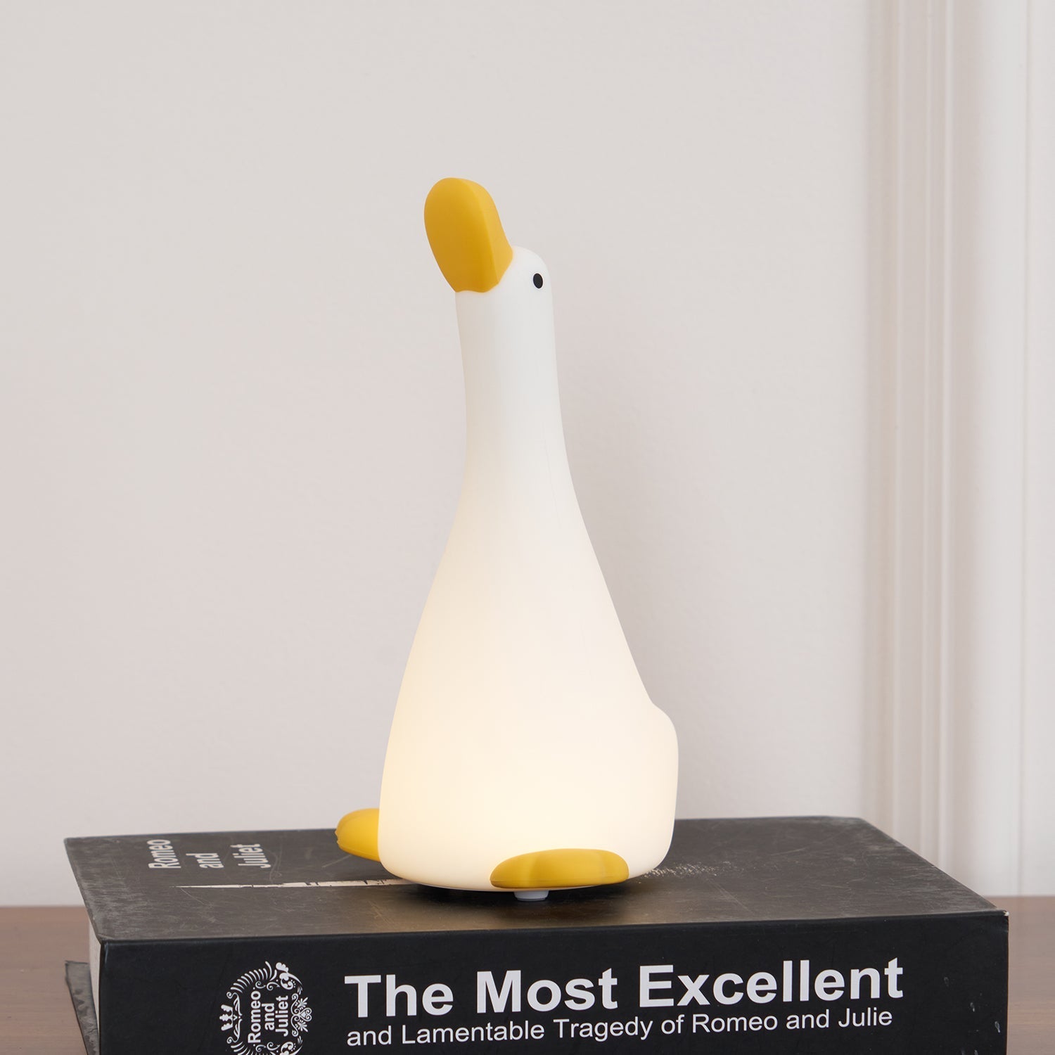 Matteo Duck Table Lamp