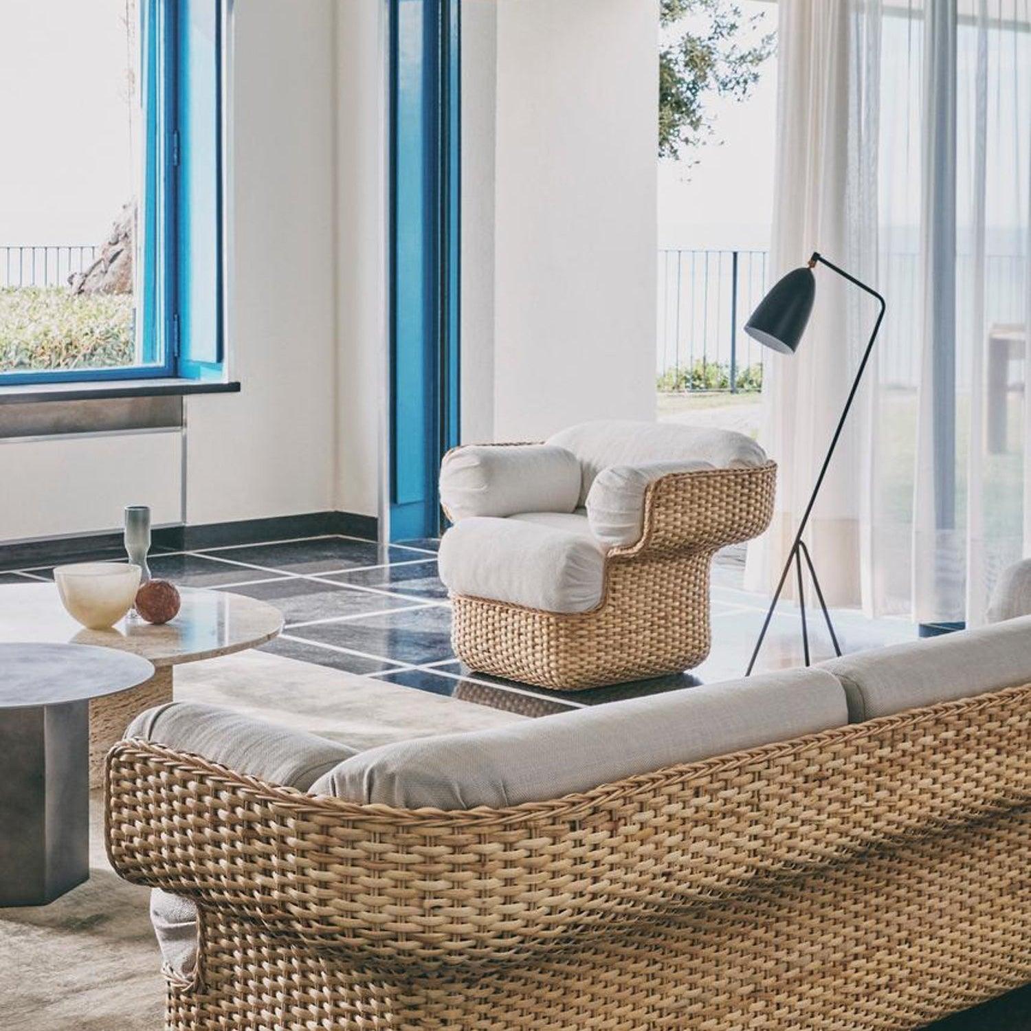 Lonnaes Floor Lamp