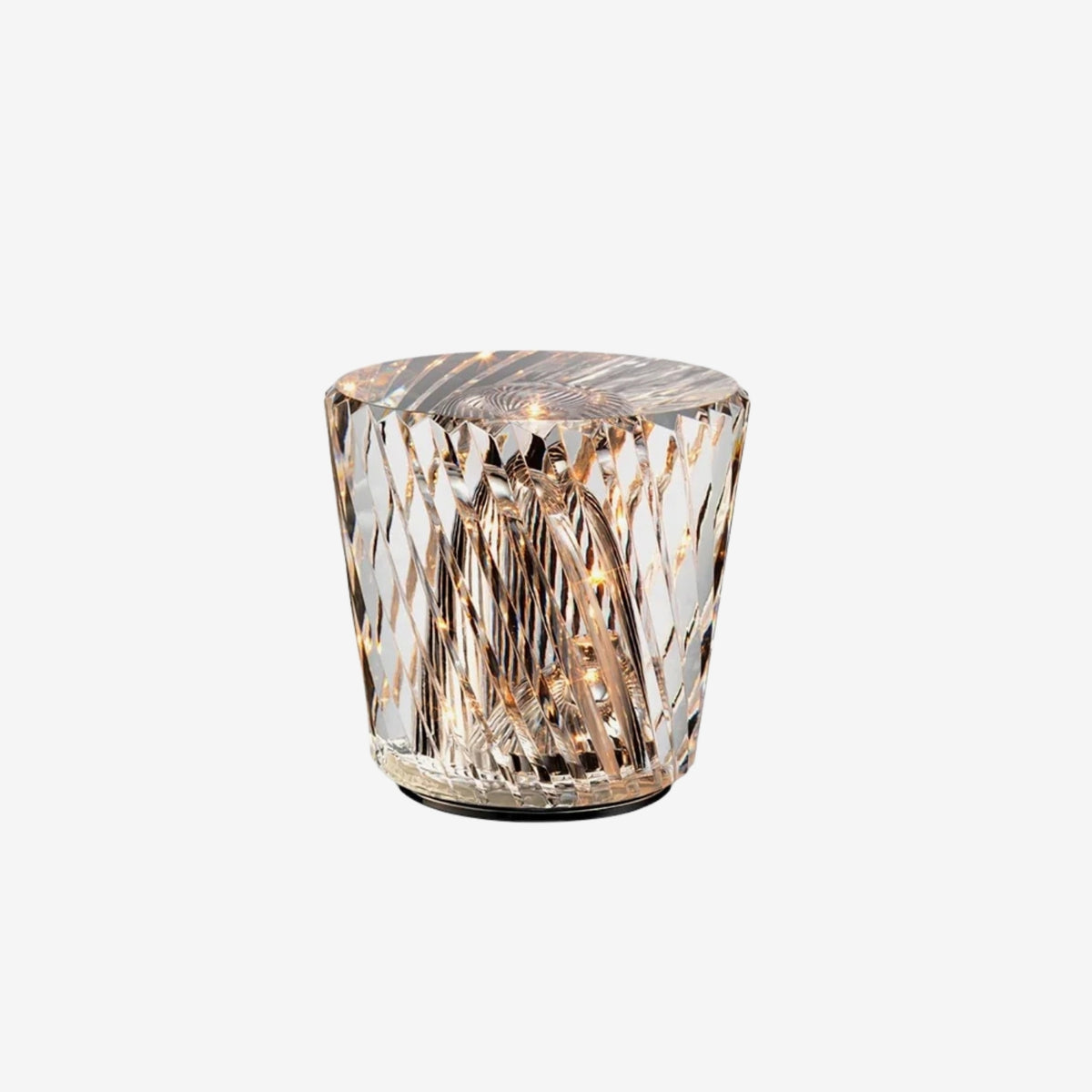 Quinvele Table Lamp