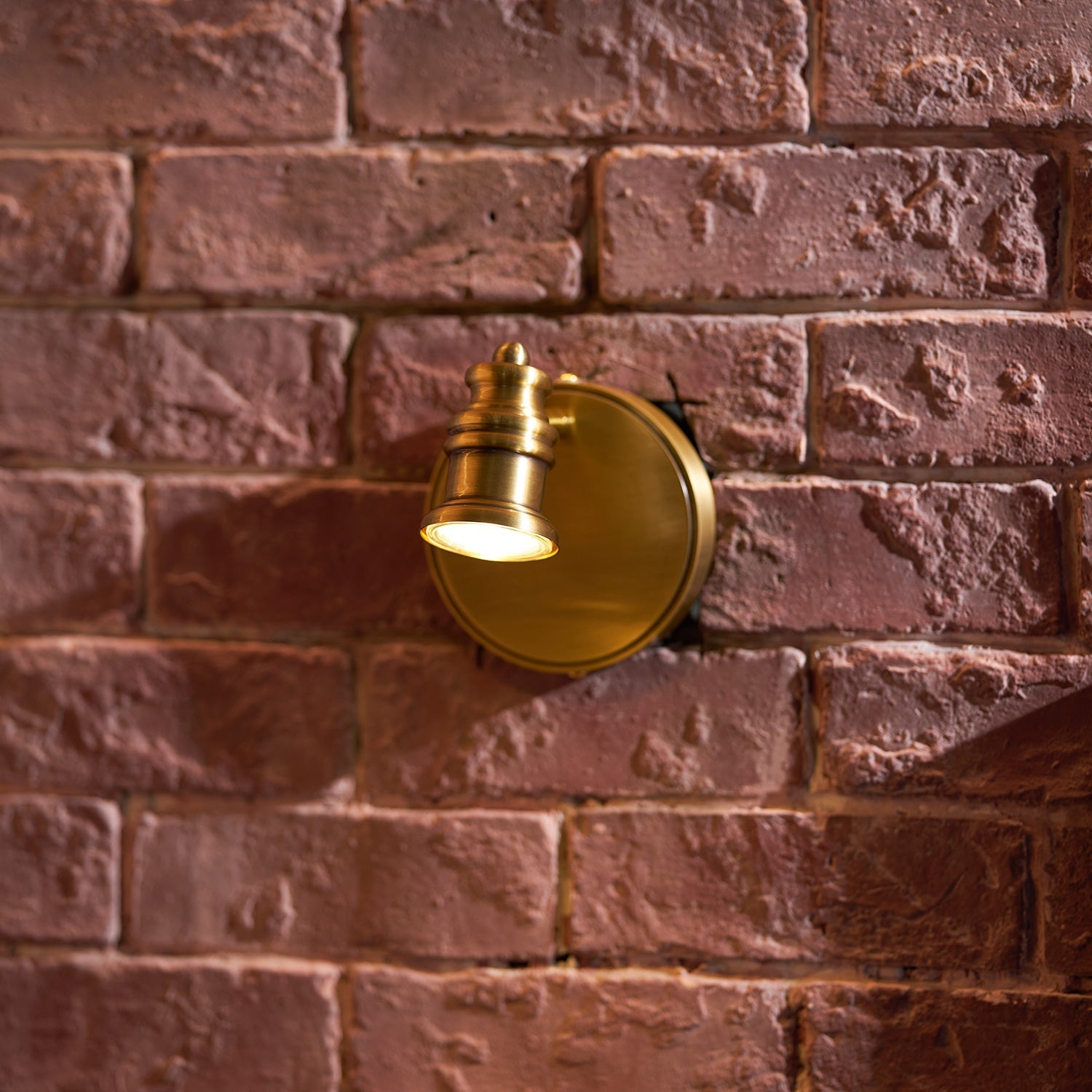 Zewell Linear Wall Light