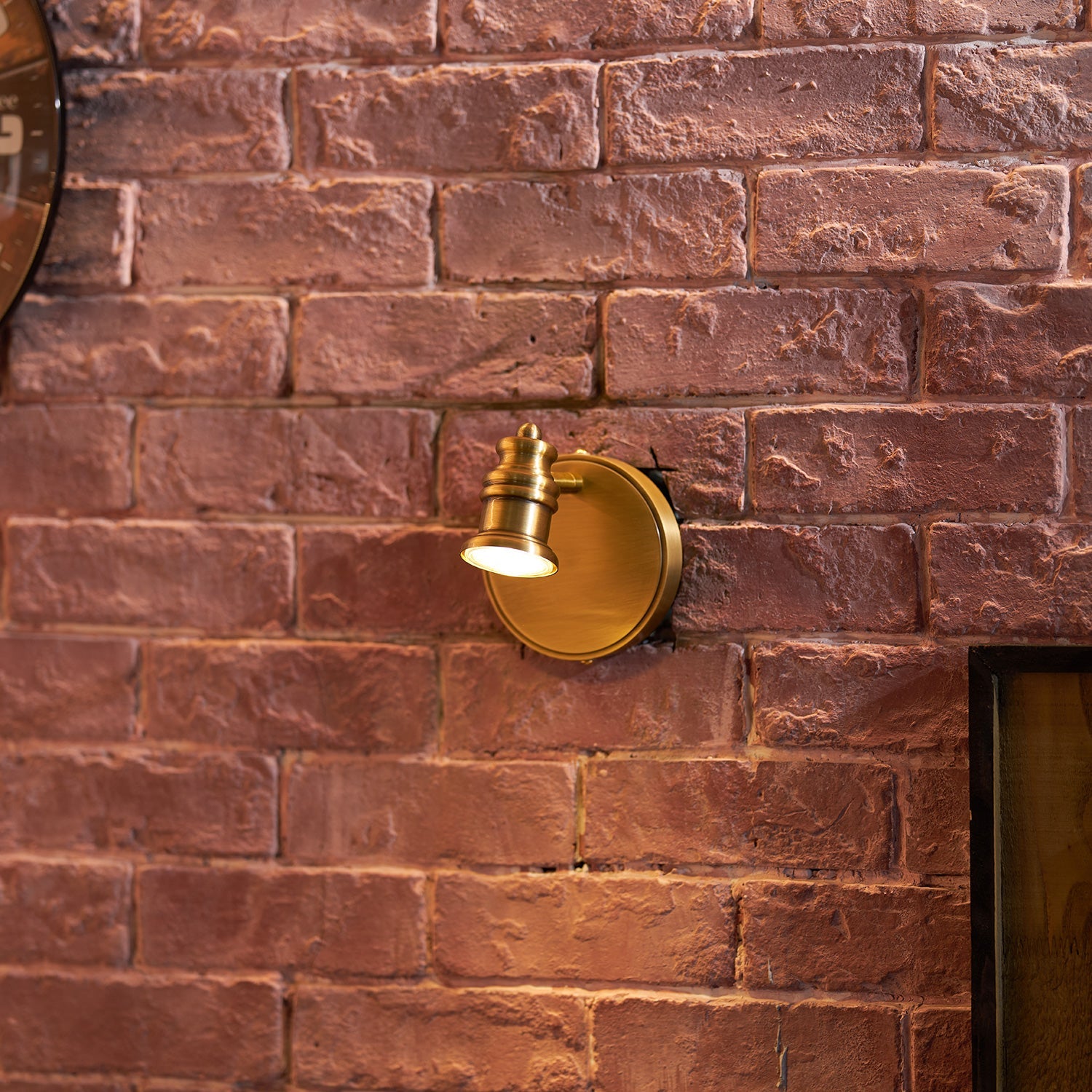 Zewell Linear Wall Light