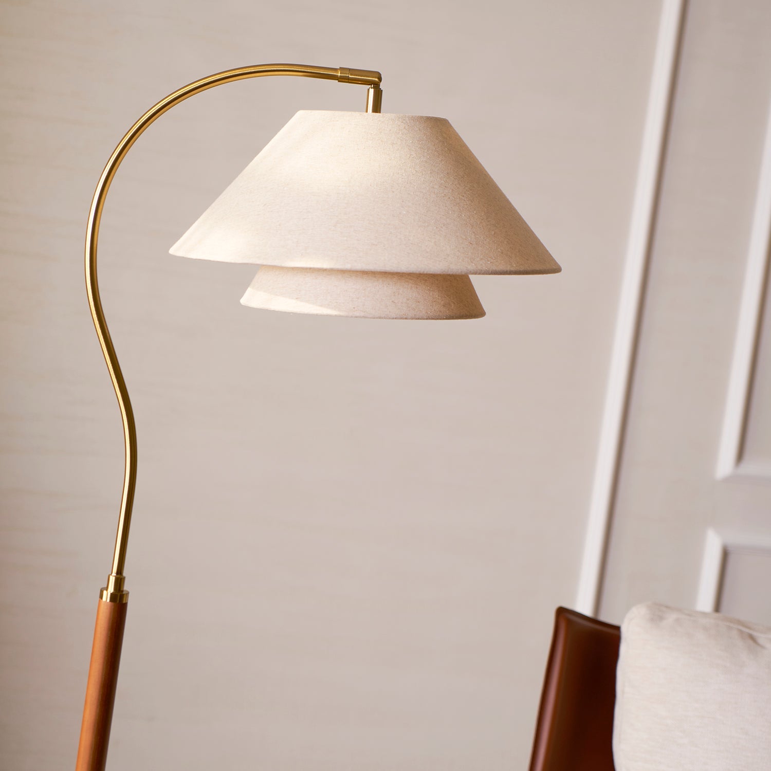 Dunburnel Floor Lamp