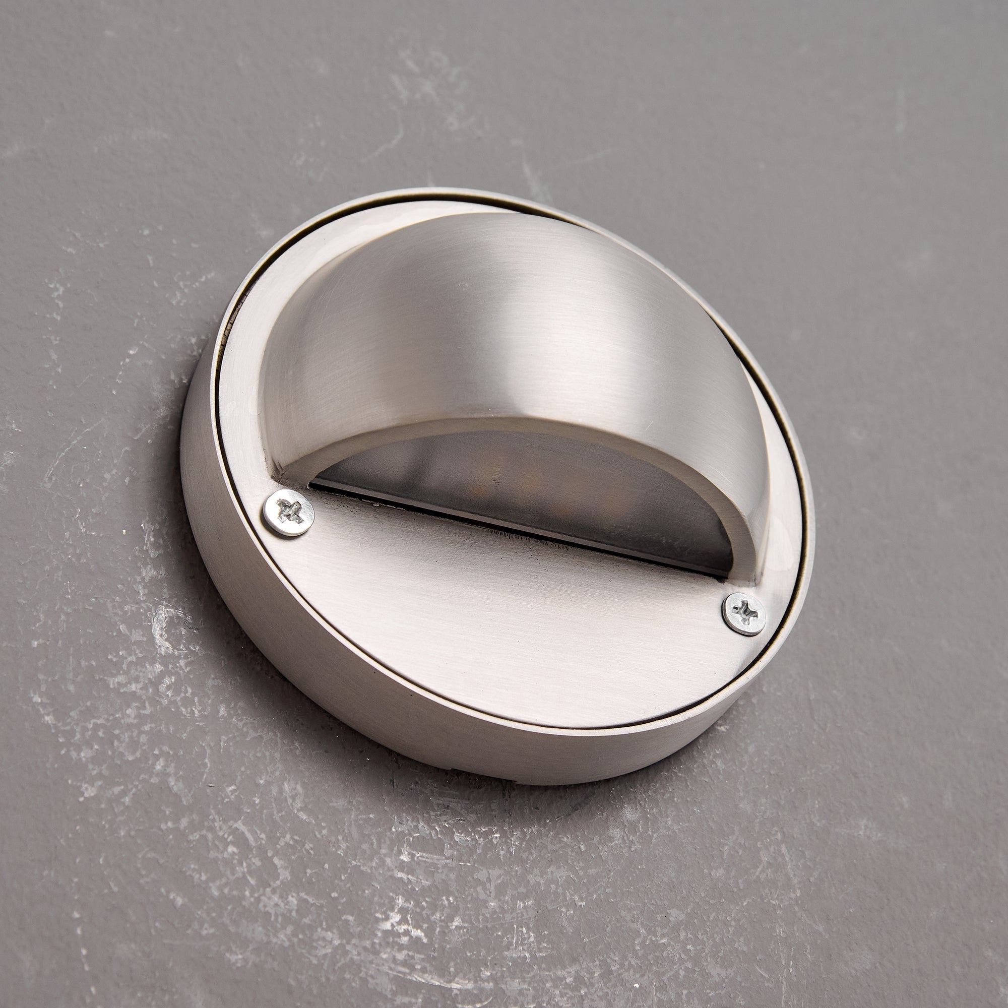 Avenlier Outdoor Wall Light