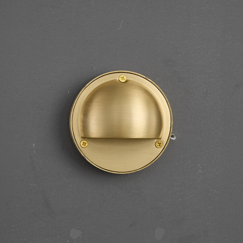 Avenlier Outdoor Wall Light