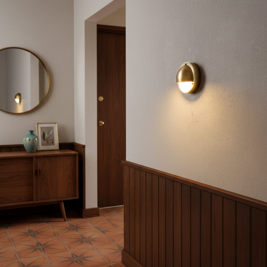 Avenlier Outdoor Wall Light