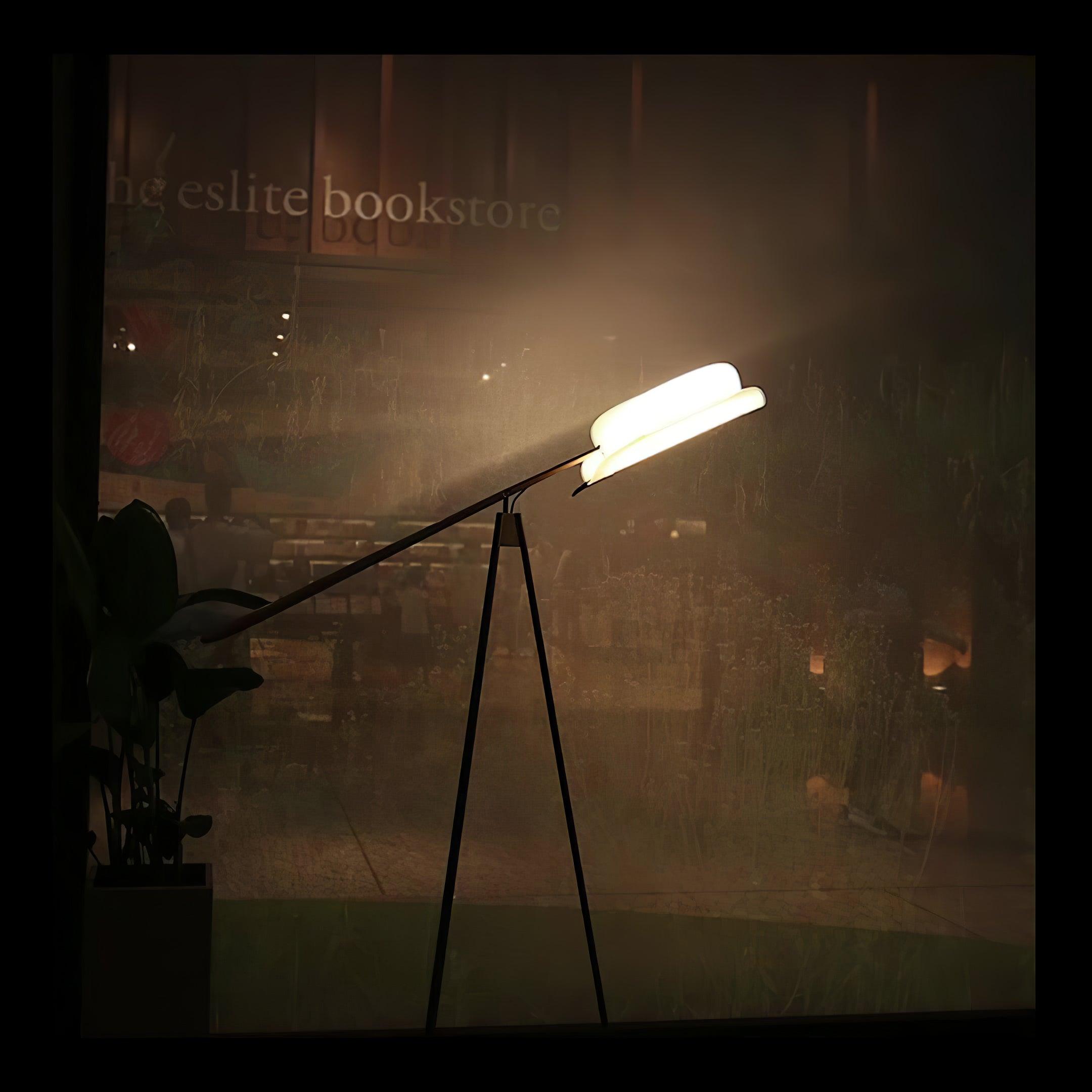 Telfa Tripod Floor Lamp
