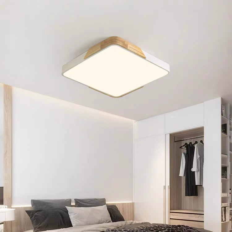 Travenor Ceiling Light