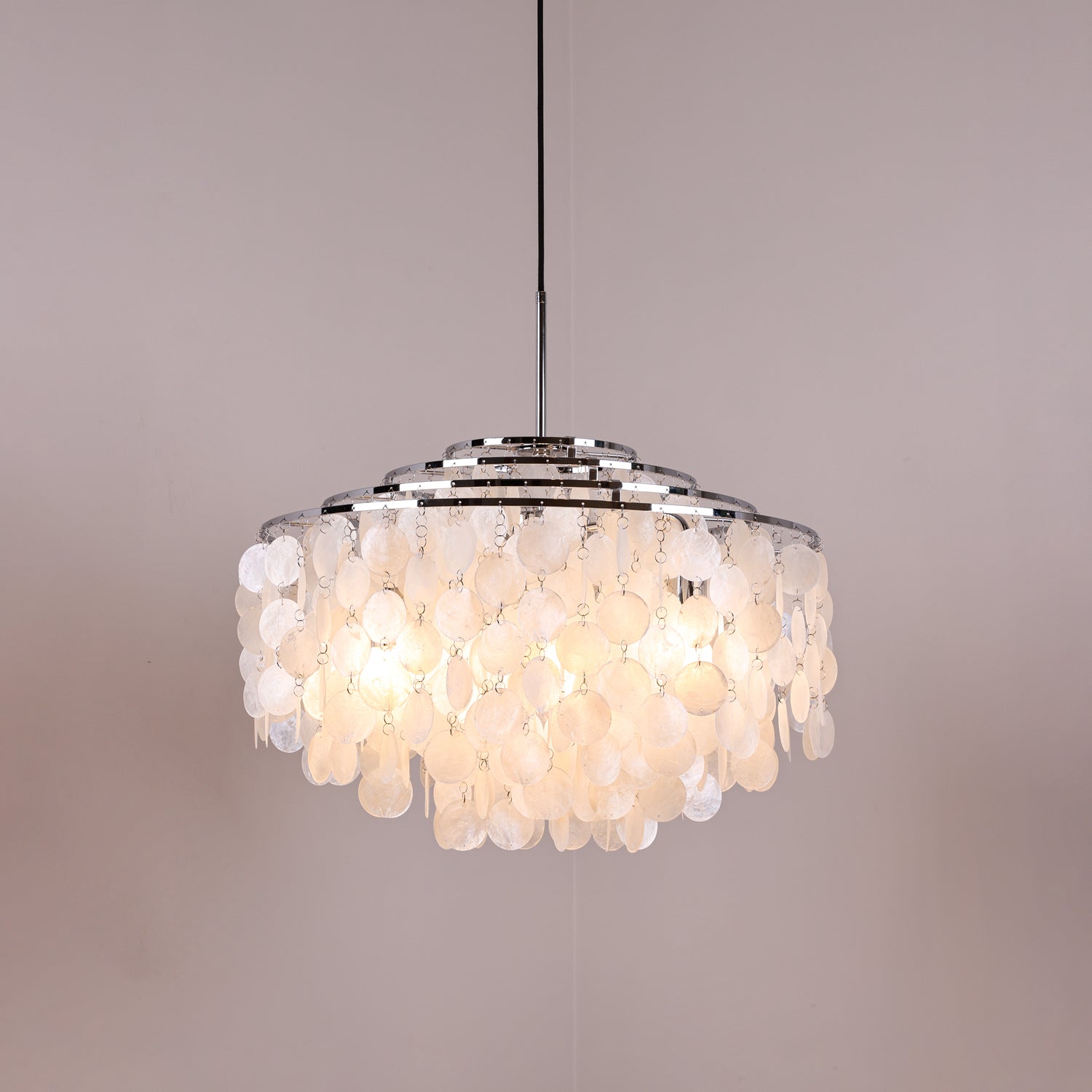 Qanserrino Chandelier