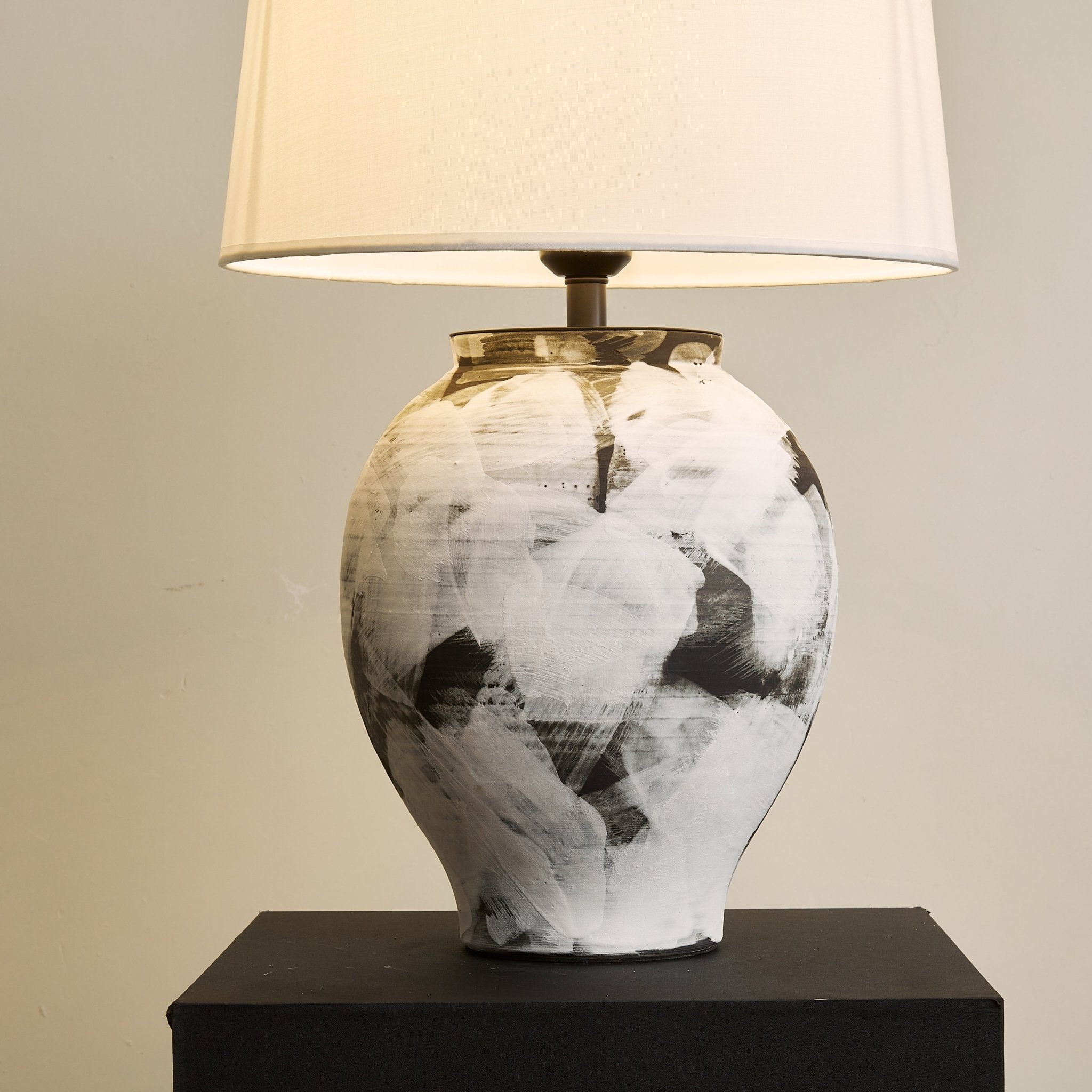 Lomeva Table Lamp