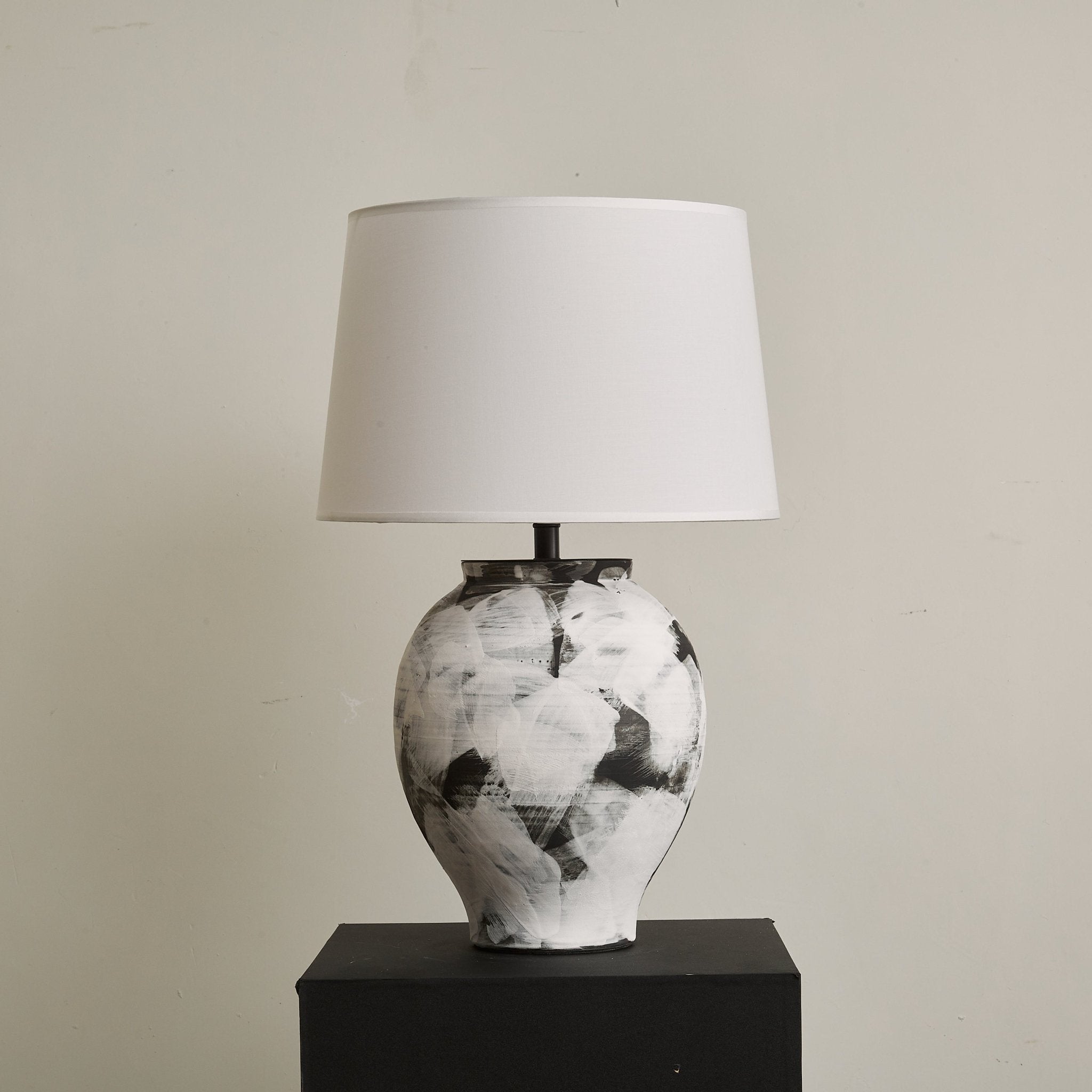 Lomeva Table Lamp
