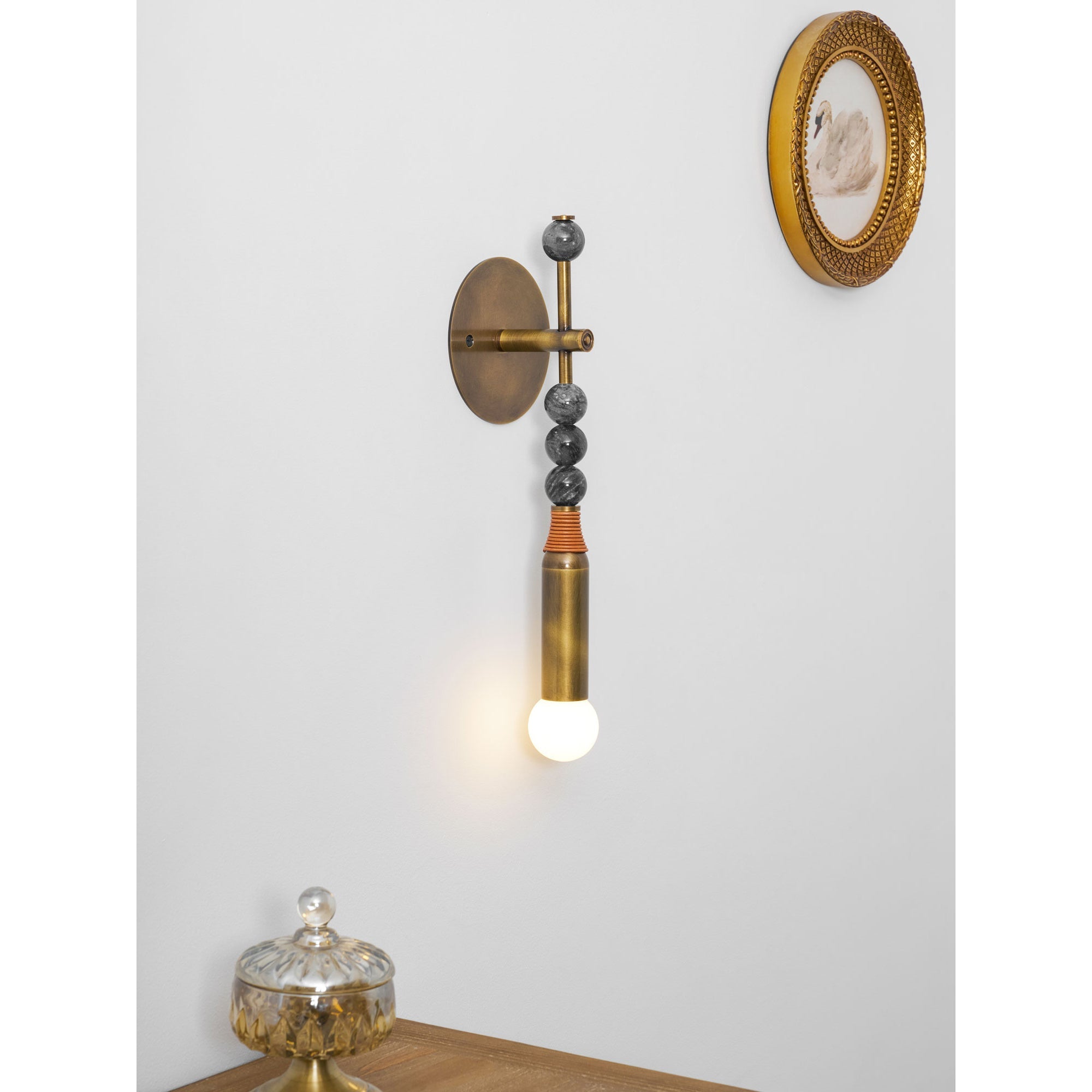 Yaror Wall Light