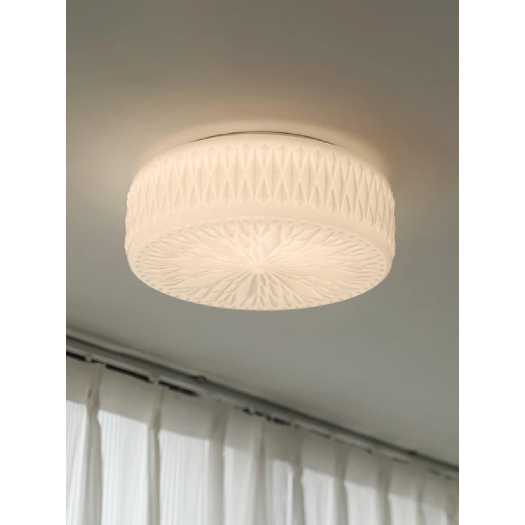Nolvik Ceiling Light