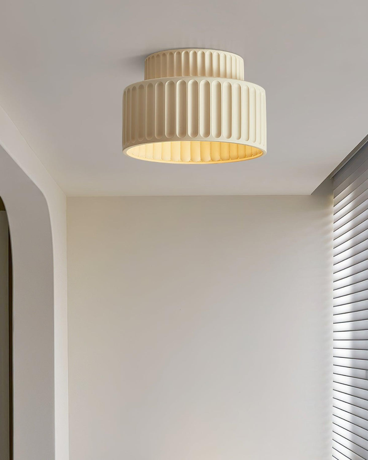 Wynnri Outdoor Ceiling Light